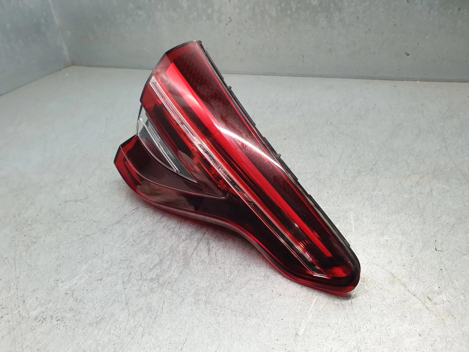 Left Tailgate light  RENAULT Clio V (BF_) Imagem-2