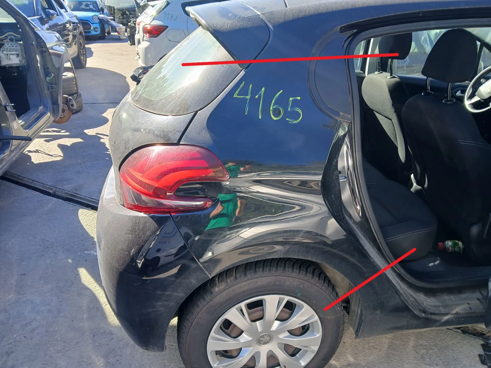 Pannello posteriore destro PEUGEOT 208