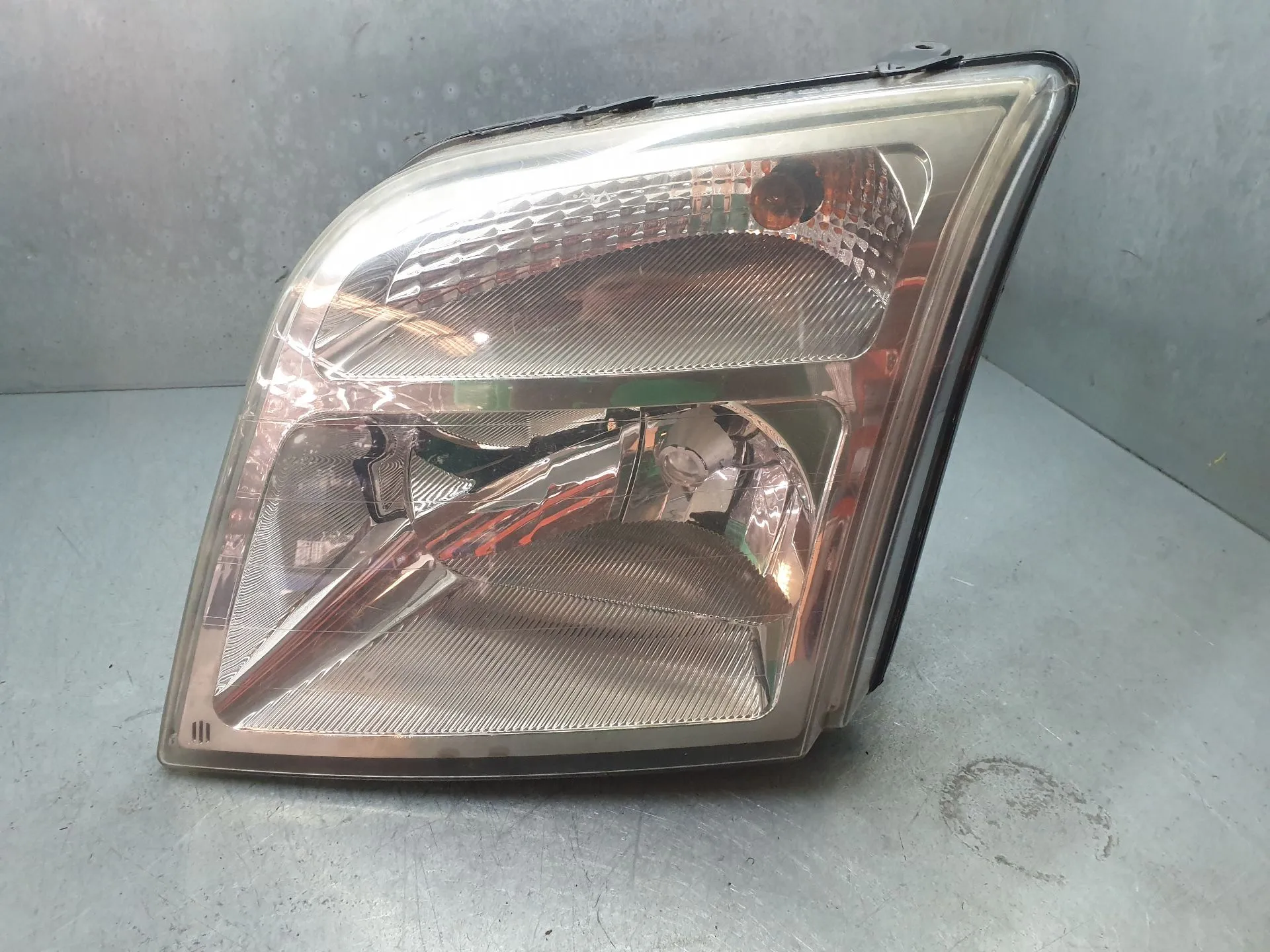 Left Headlight FORD Tourneo Connect