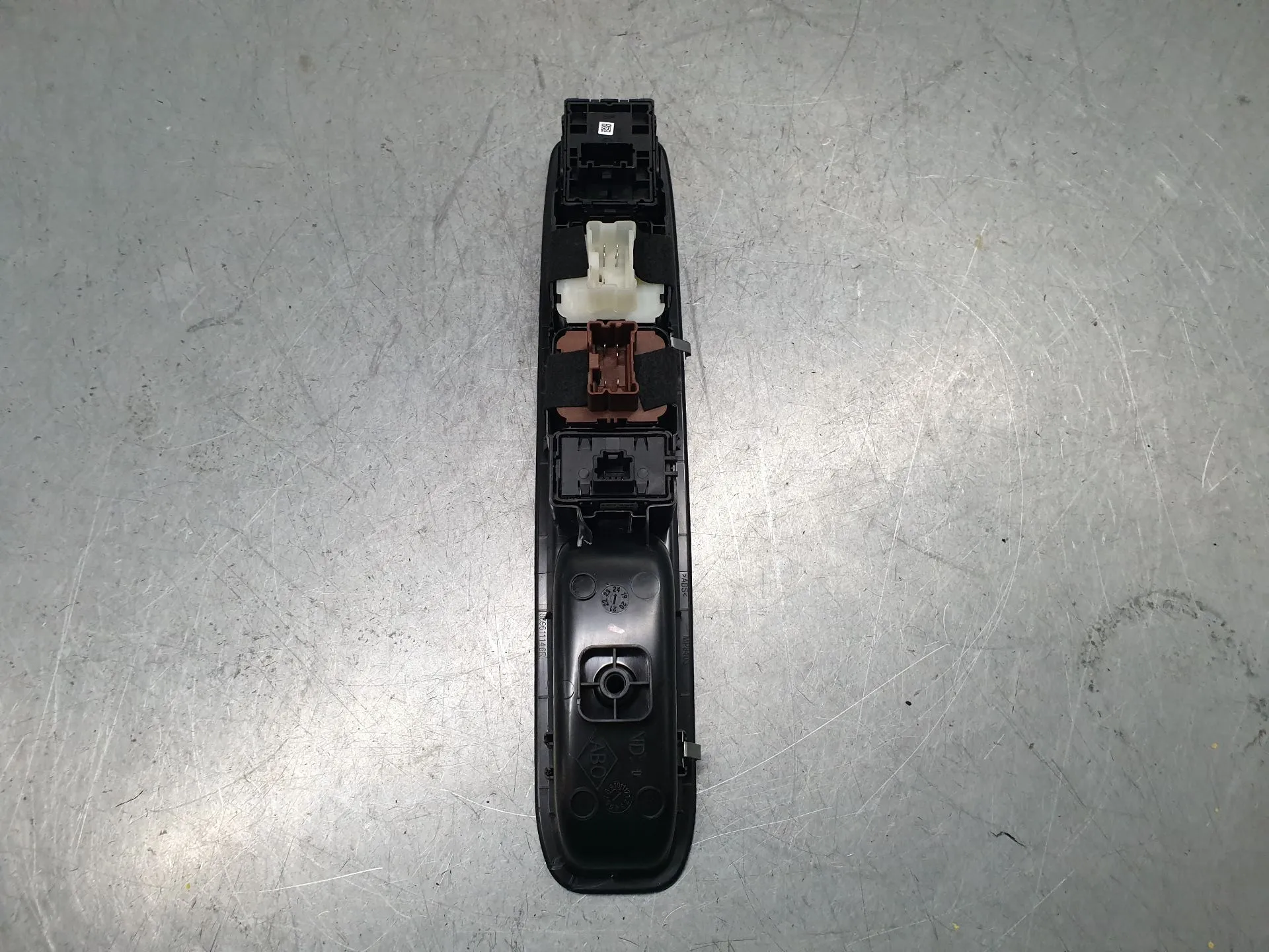 Left Front window control DACIA Sandero III Imagem-4