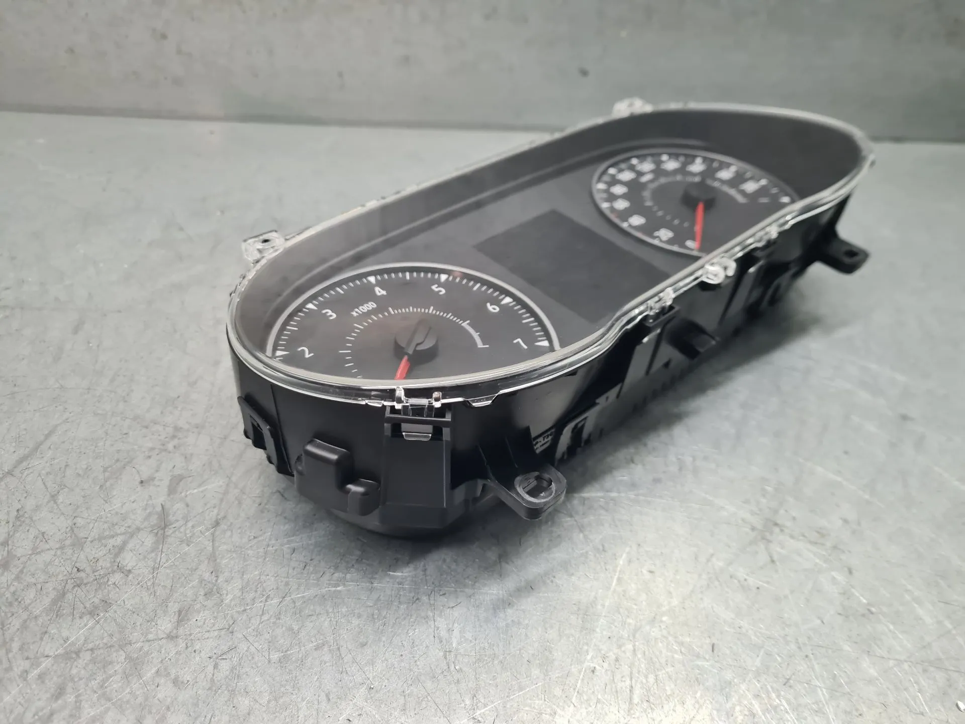 Compteur de vitesse DACIA Sandero III Imagem-1