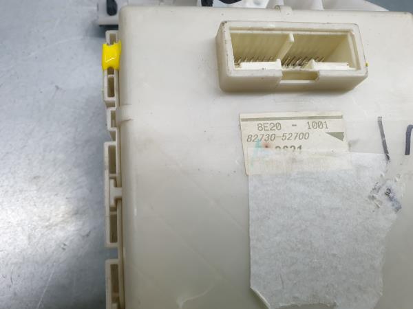 Caixa fusíveis / SAM / BSI TOYOTA Yaris (_P9_) Imagem-2