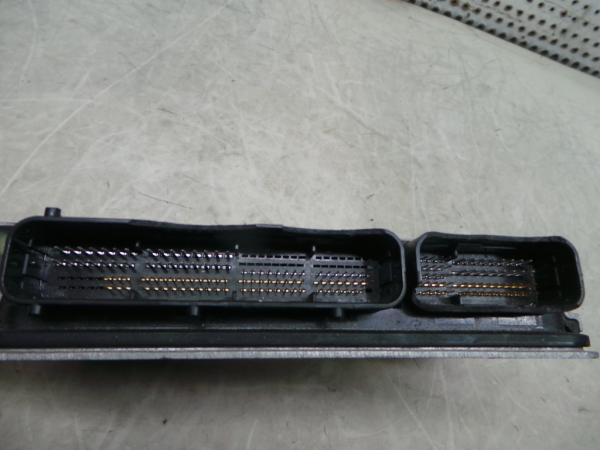 Centralina motor / ECU TOYOTA Auris Hatchback (_E18_) Imagem-1