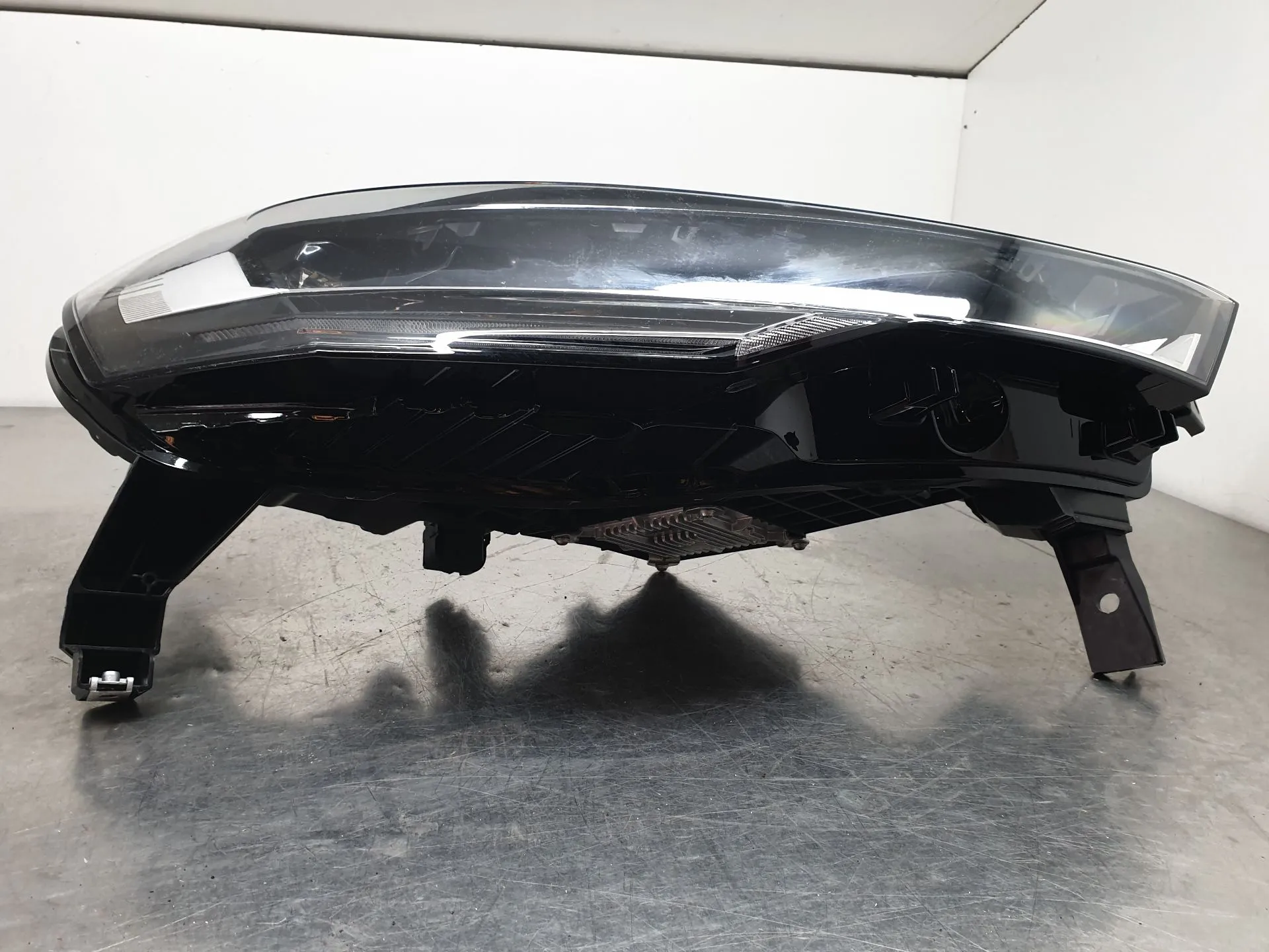 Phare avant Droit RENAULT Captur II Imagem-2