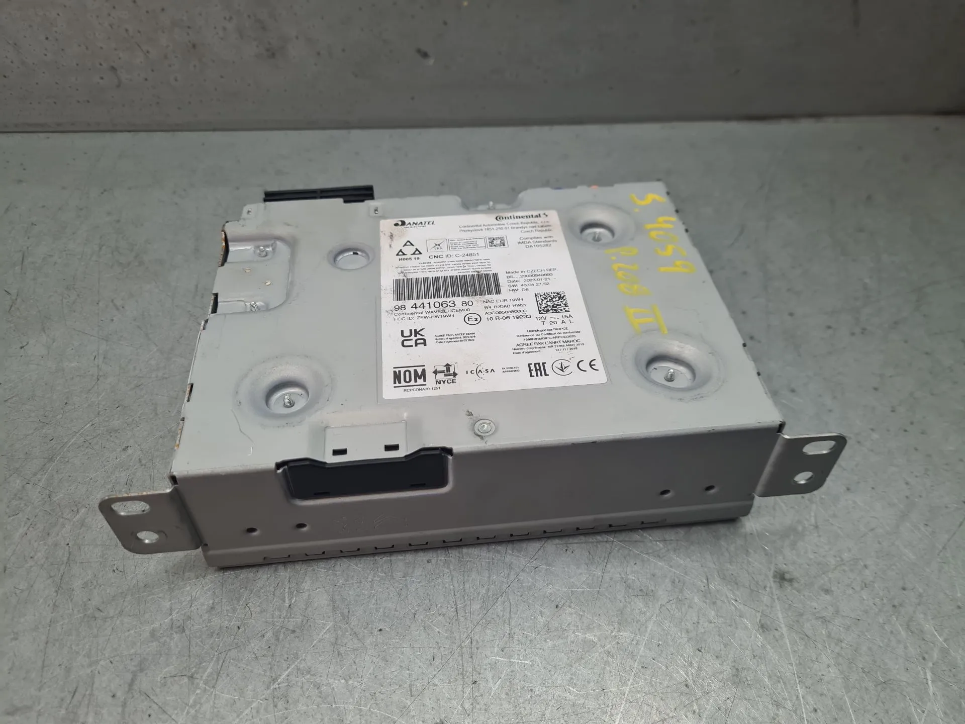 Kit Auto-rádio PEUGEOT 208 II Imagem-4