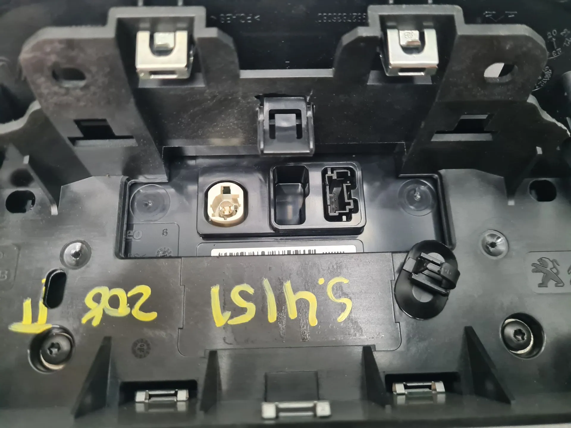 Display / schermo informazioni PEUGEOT 208 II Imagem-6