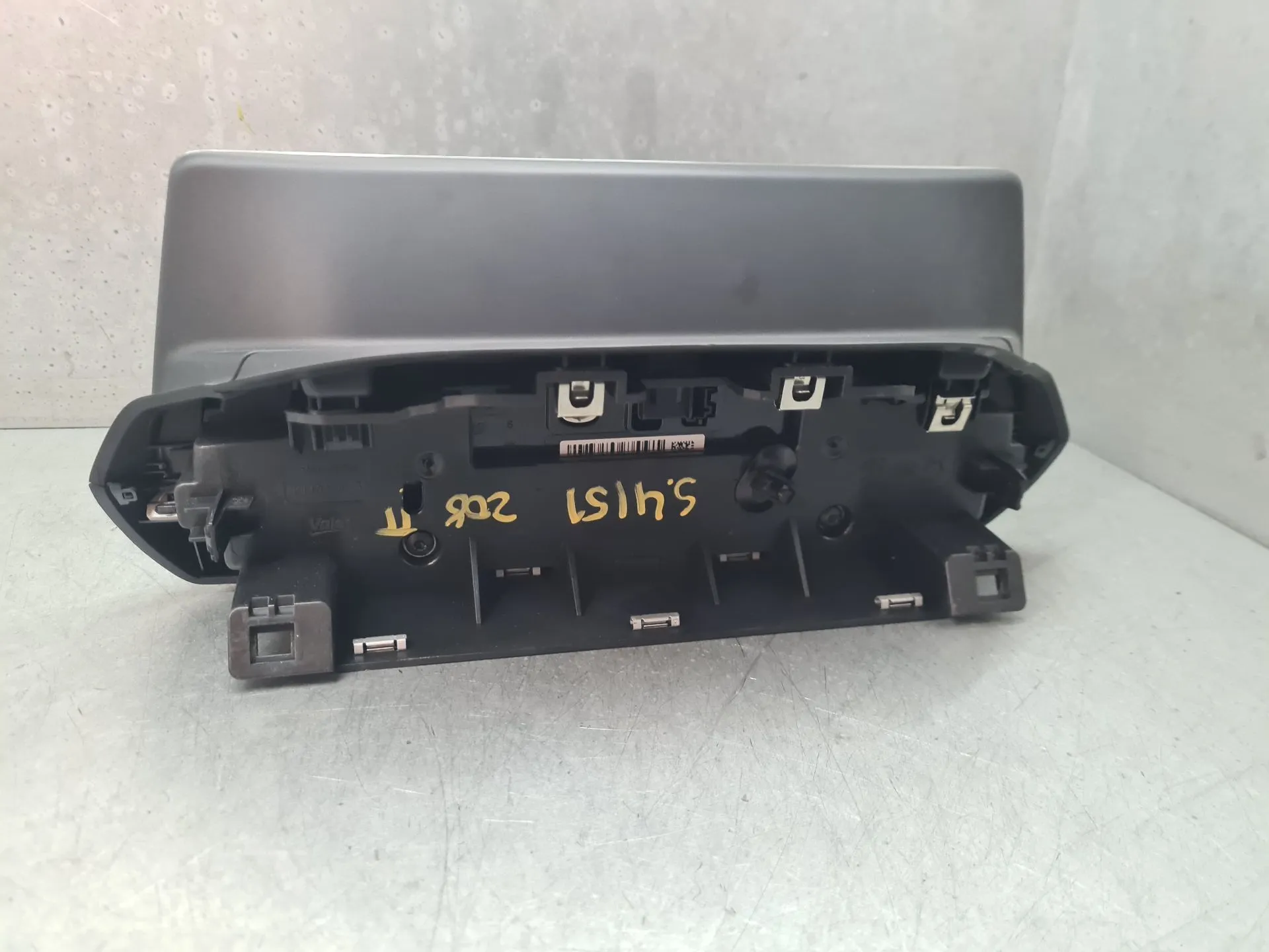 Kit Auto-rádio PEUGEOT 208 II Imagem-3