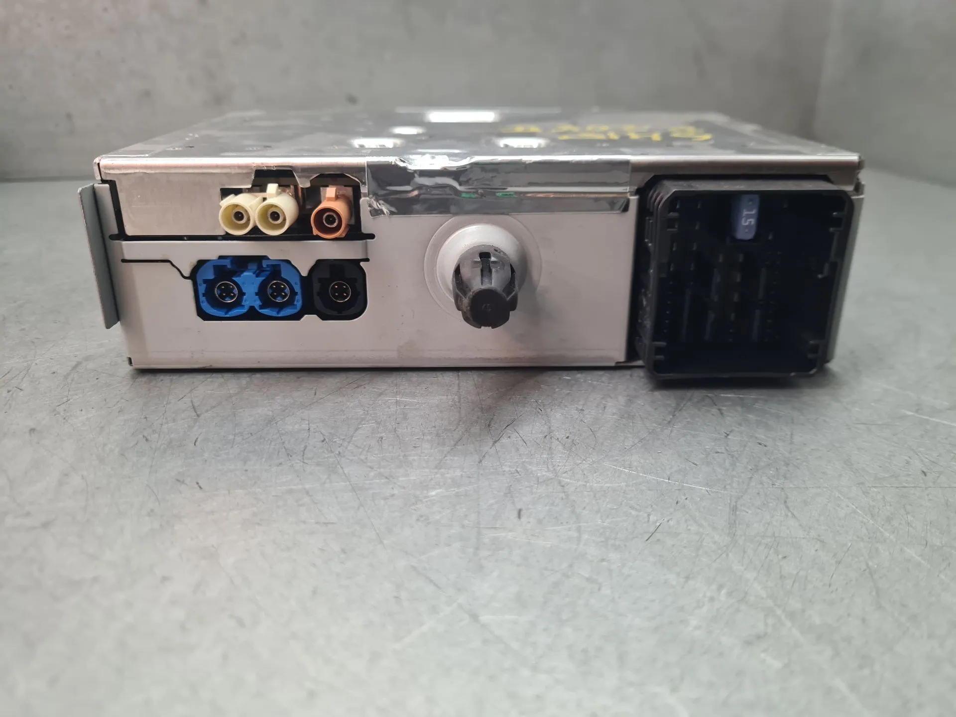 Kit Auto-rádio PEUGEOT 208 II Imagem-6