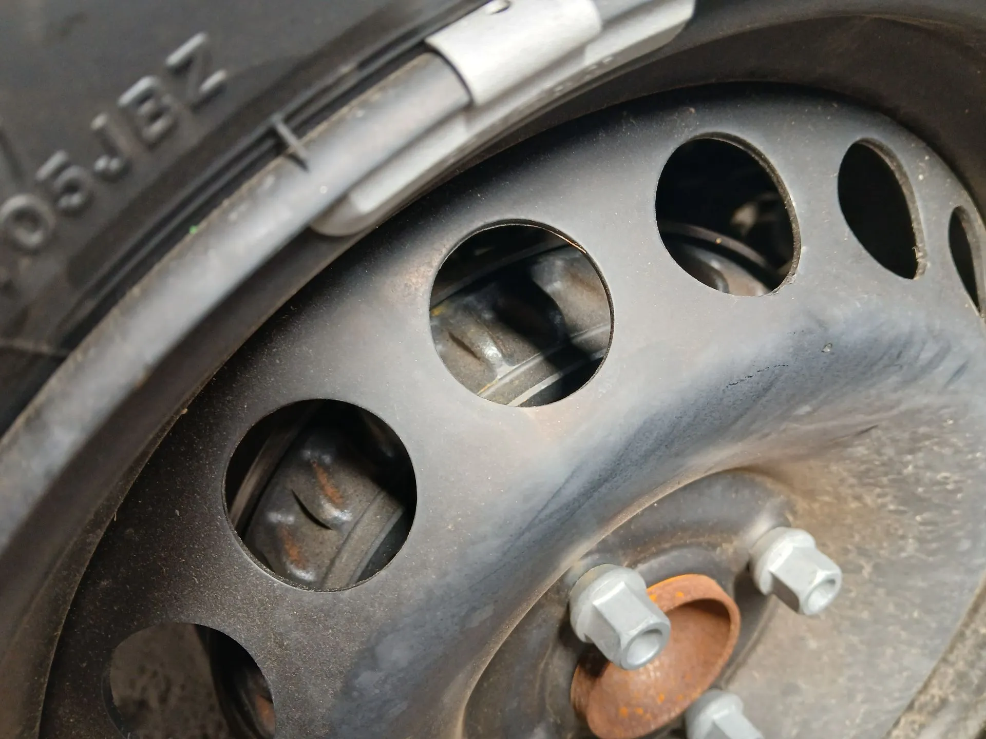 Essieu arrière à tambours DACIA Sandero III