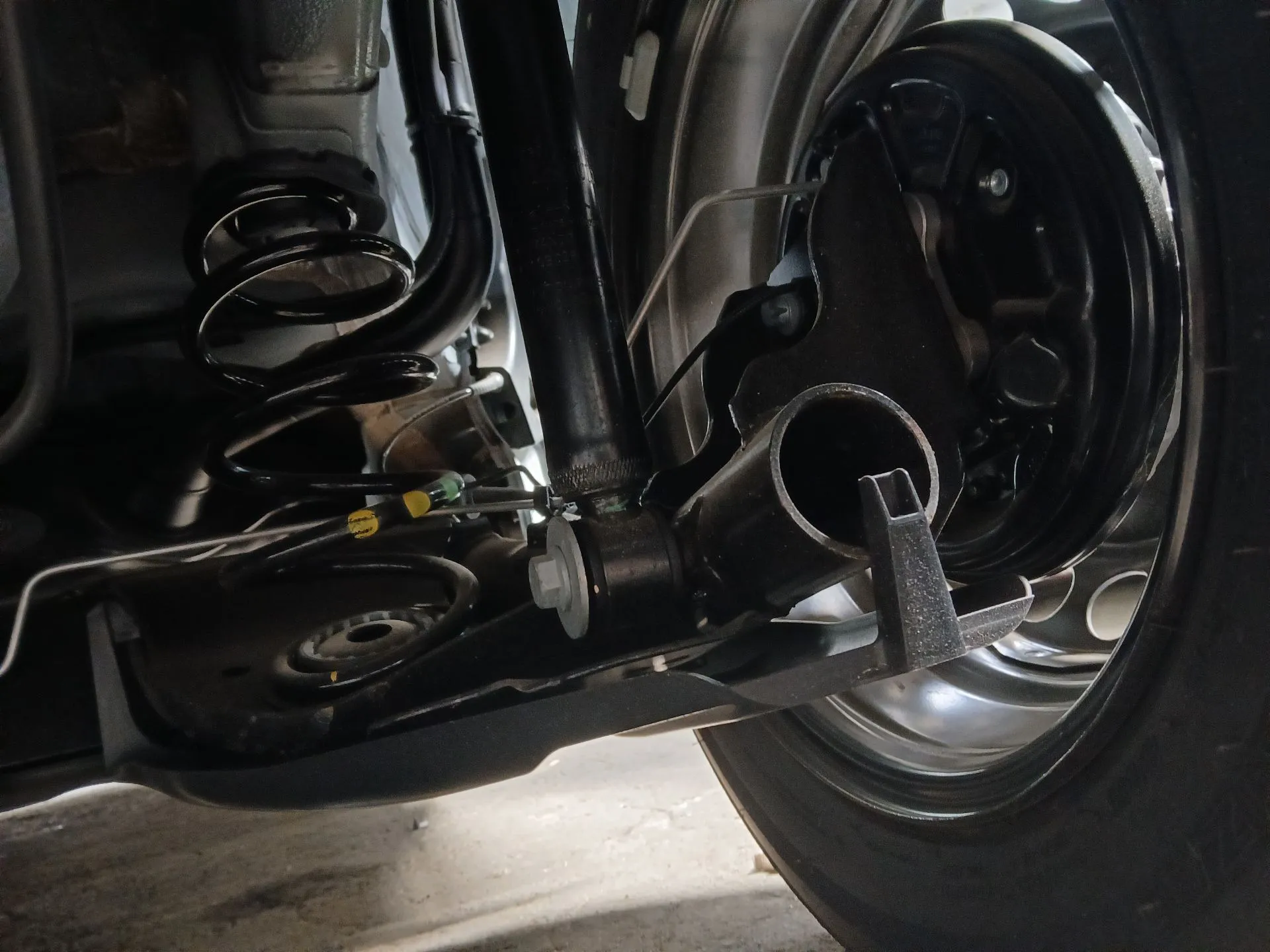 Essieu arrière à tambours DACIA Sandero III Imagem-1