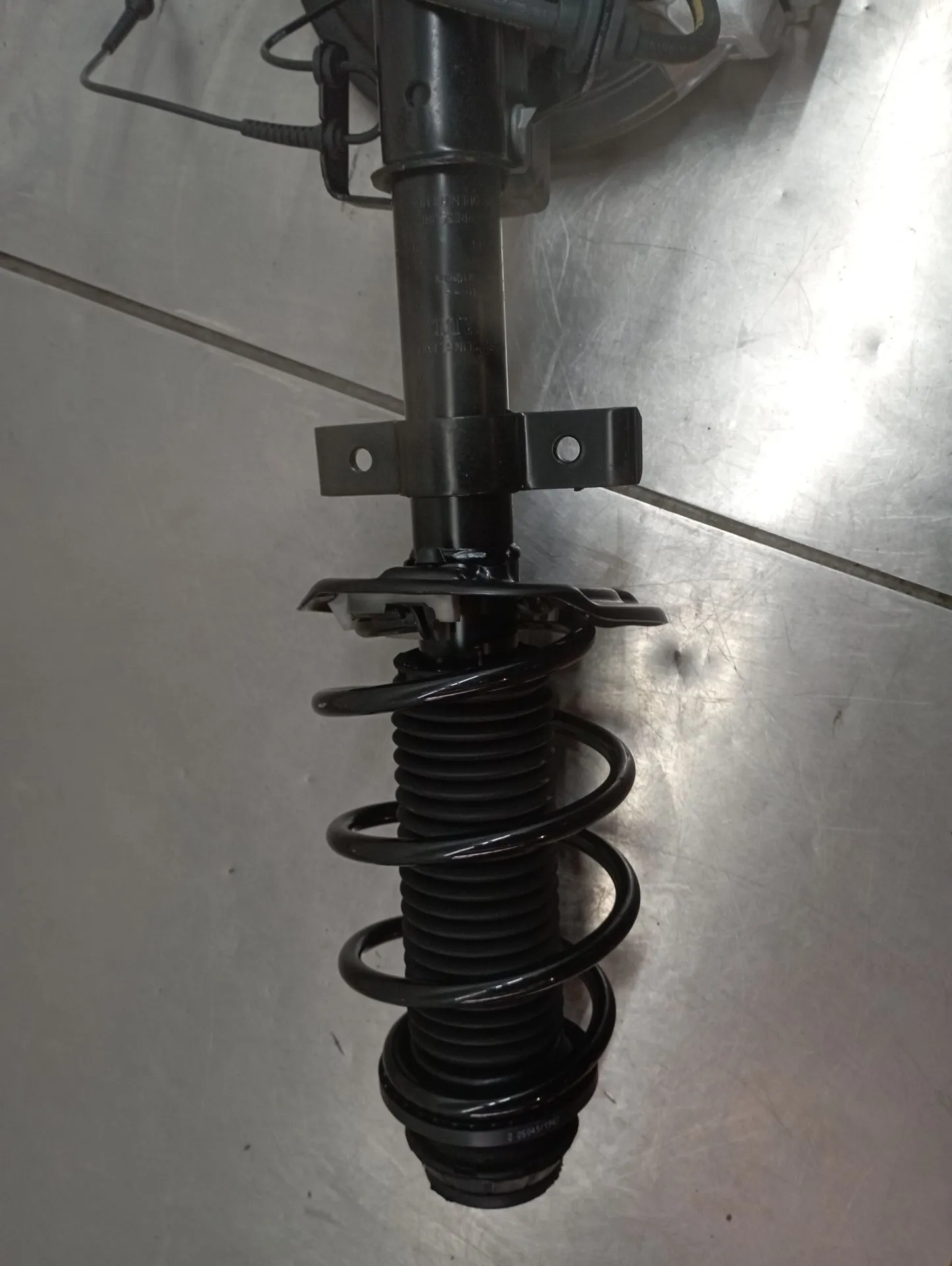 Amortiguador Delantero Derecho RENAULT Clio V (BF_) Imagem-1