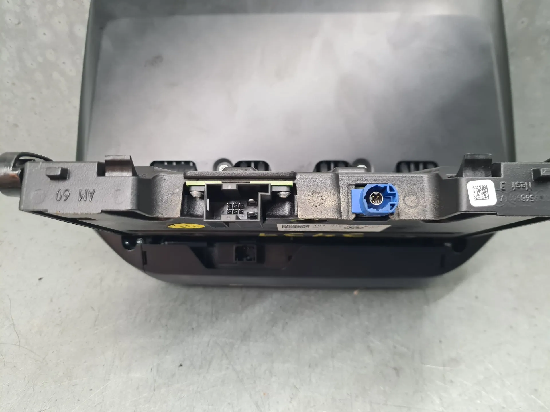 Kit Auto-rádio VOLKSWAGEN ID.4 (E21) Imagem-3