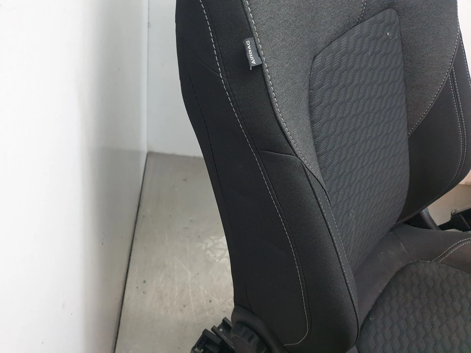 Airbag  Droite FORD Puma (J2K, CF7)