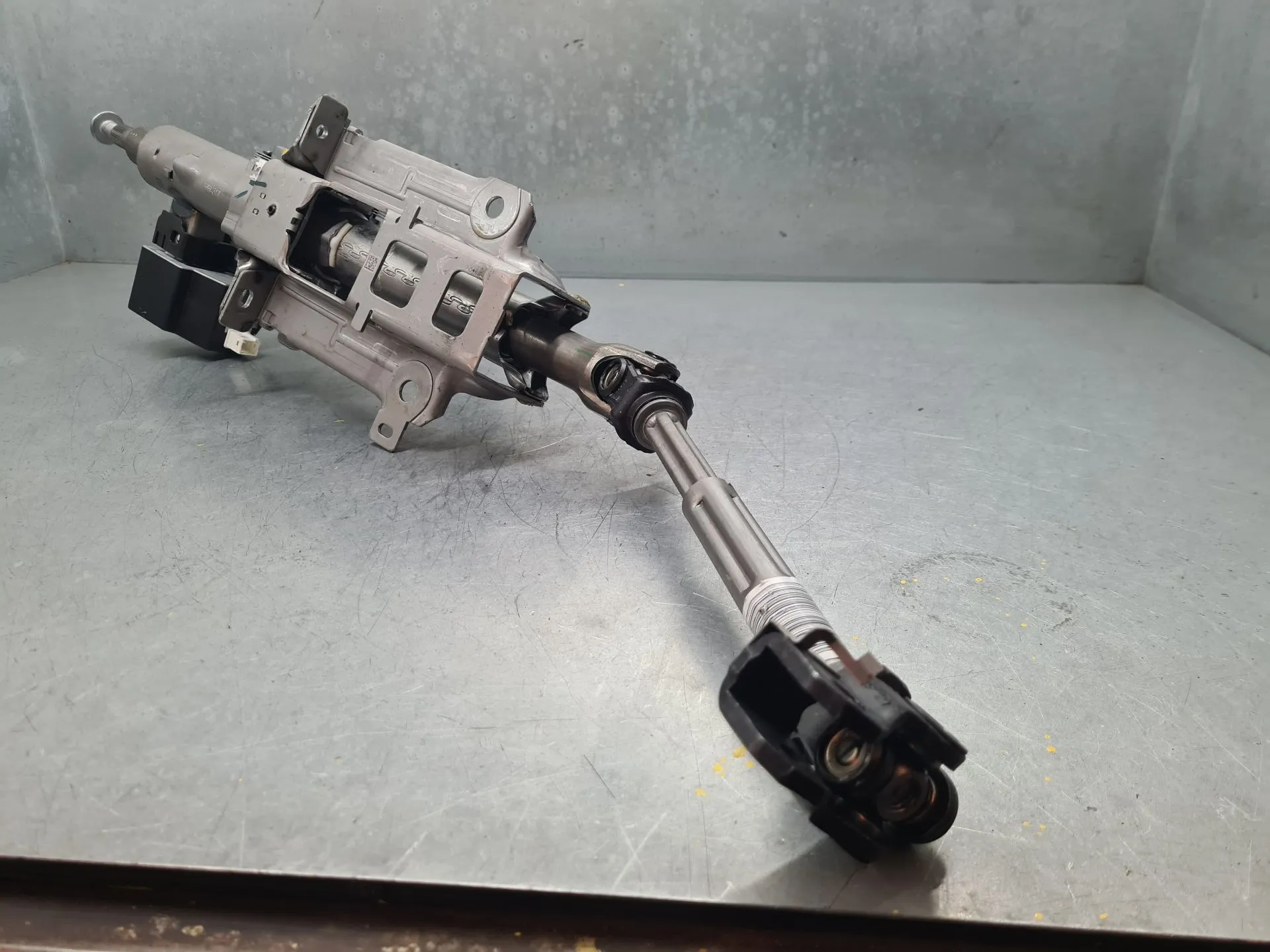 Steering column PEUGEOT 208 II Imagem-5