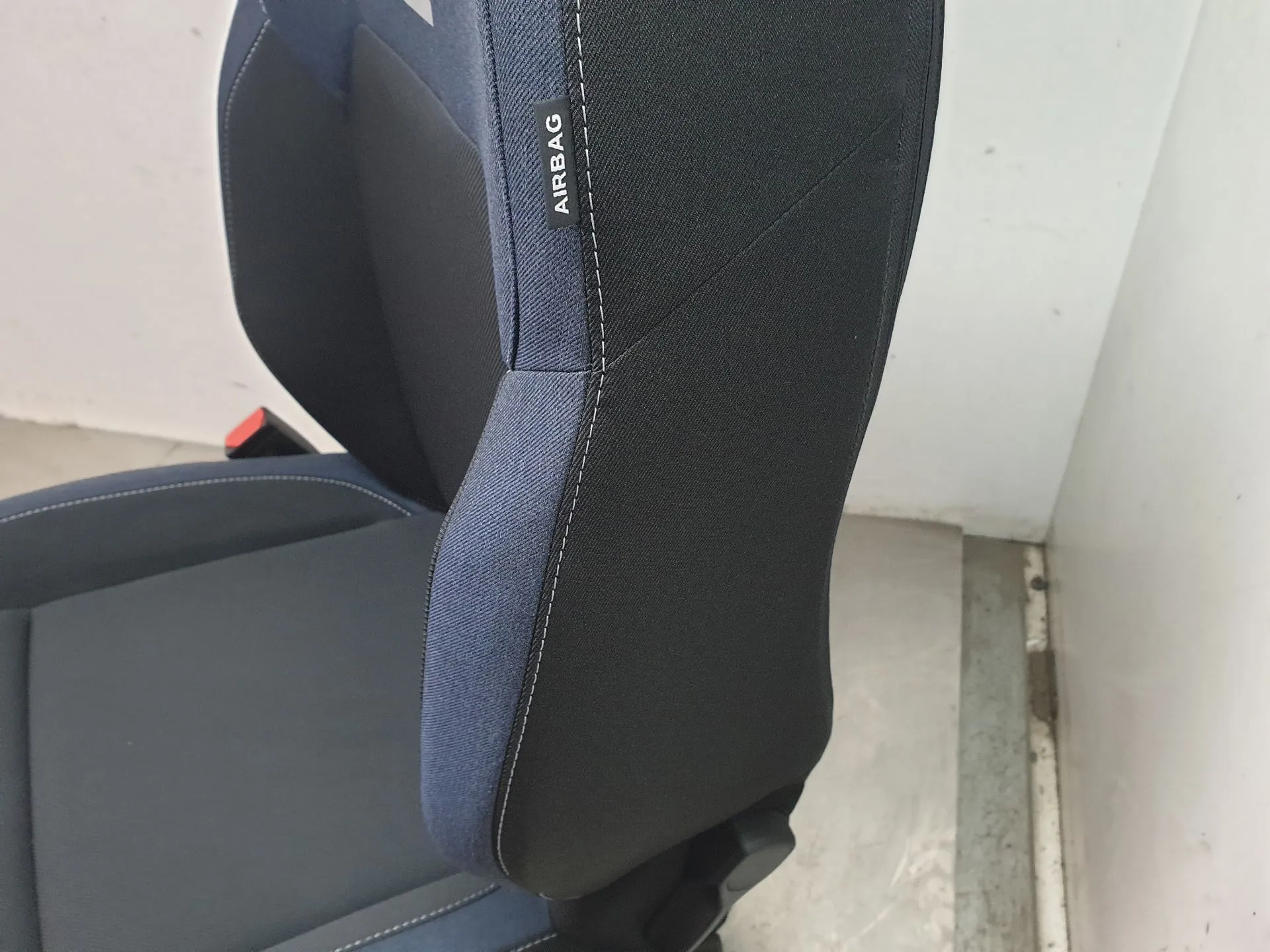 Airbag Izquierdo DACIA Duster III (P1310)