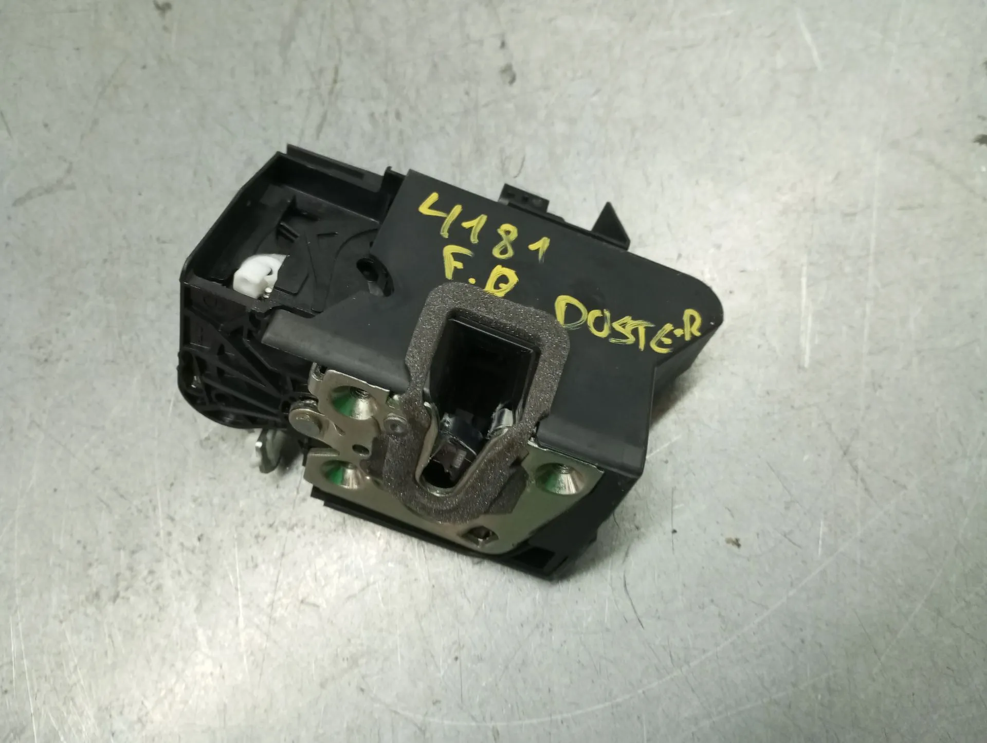 Fechadura / fecho porta frente direito DACIA Duster III (P1310) Imagem-1