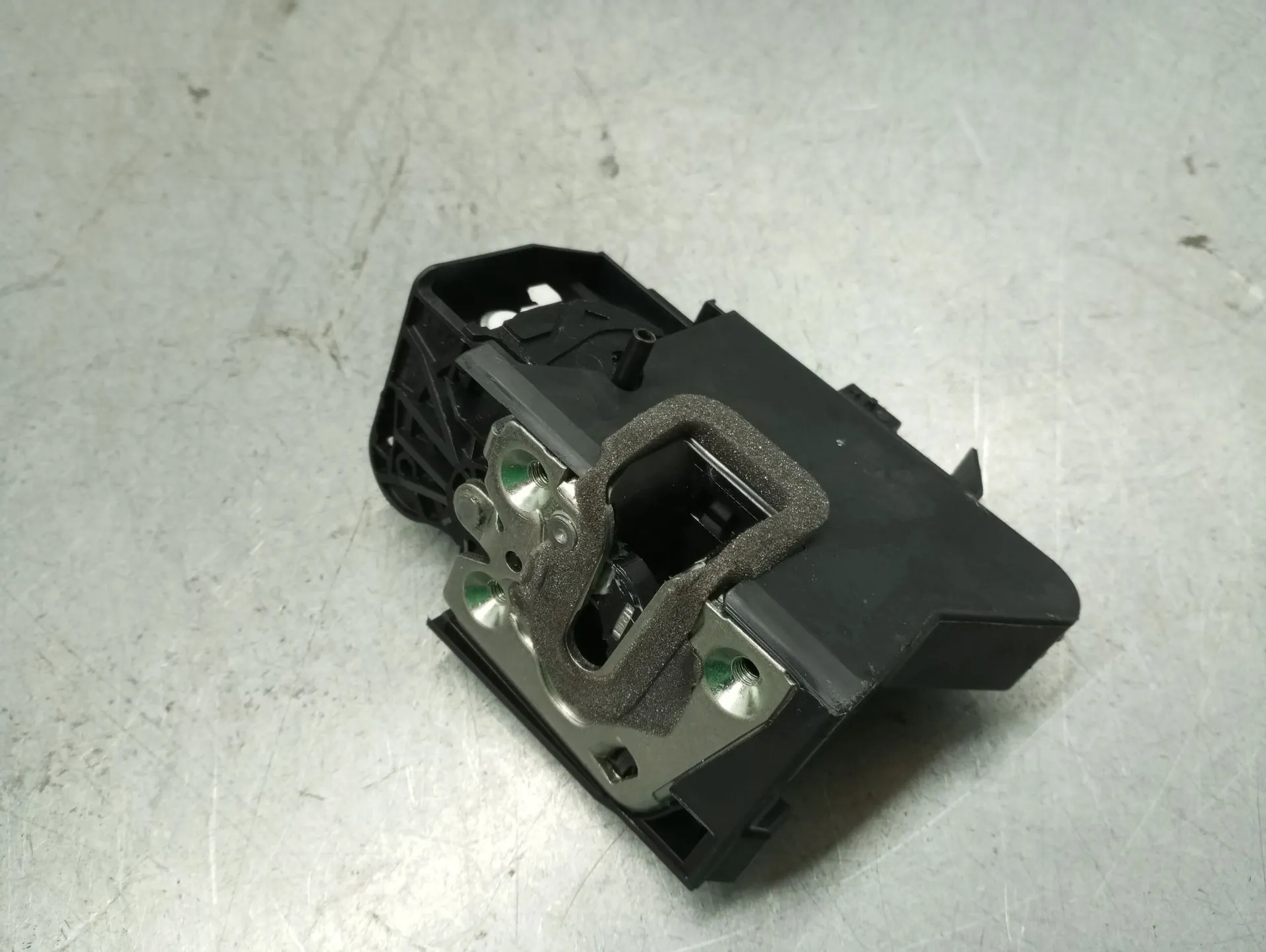 Fechadura / fecho porta trás direito DACIA Duster III (P1310) Imagem-1