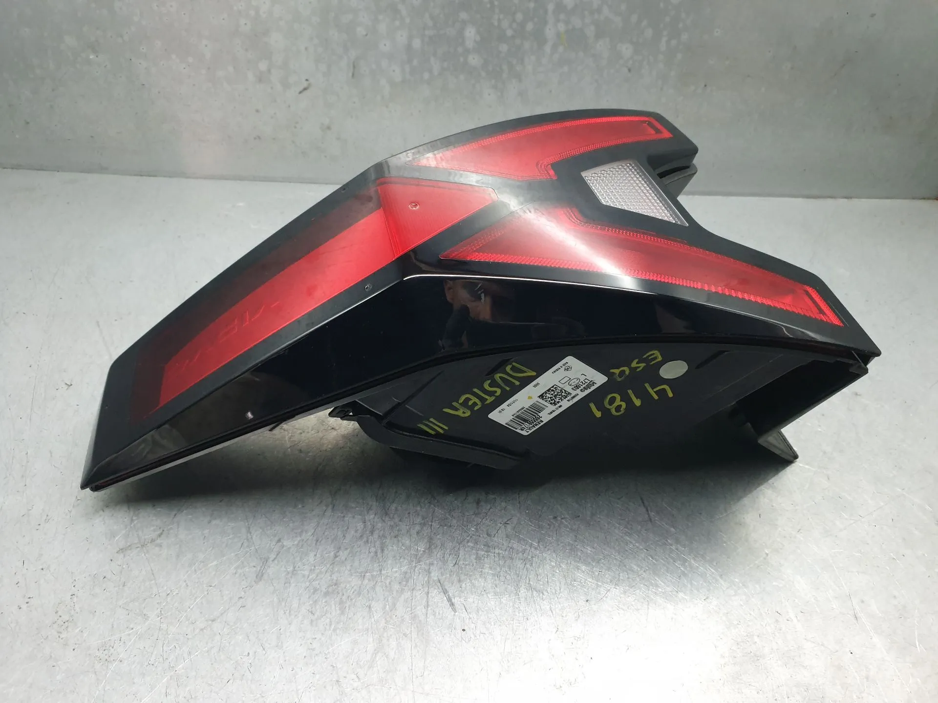 Feu arrière Gauche DACIA Duster III (P1310) Imagem-3