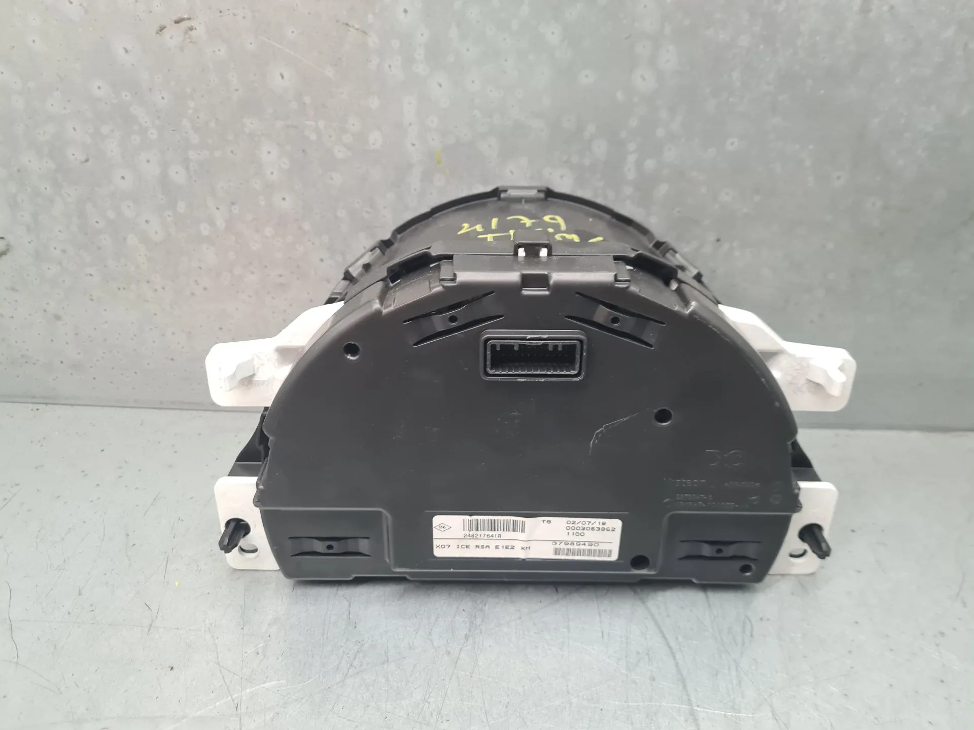 Quadrante / painel de instrumentos RENAULT Twingo III (BCM_) Imagem-3