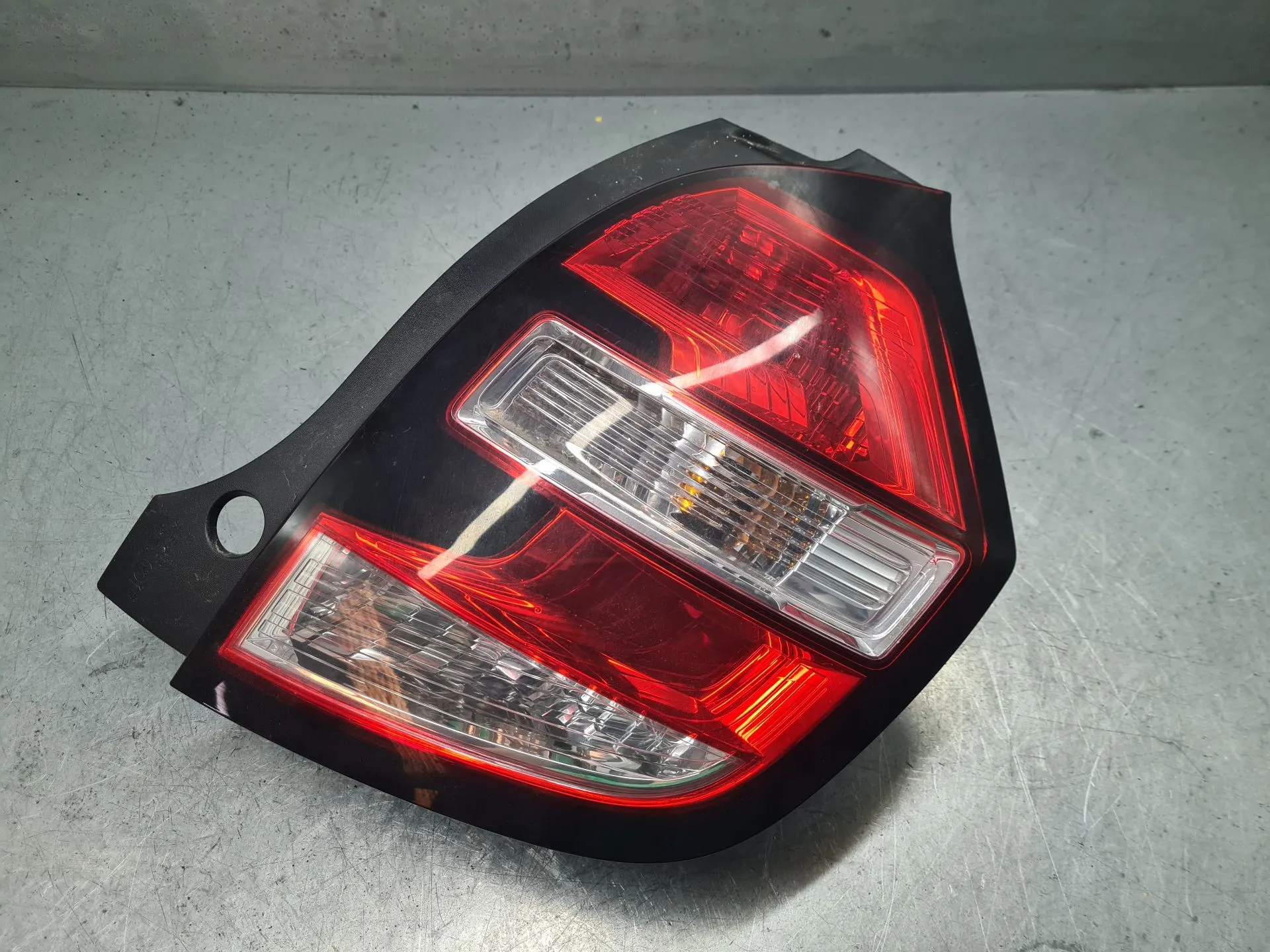 Piloto derecho RENAULT Twingo III (BCM_) Imagem-2