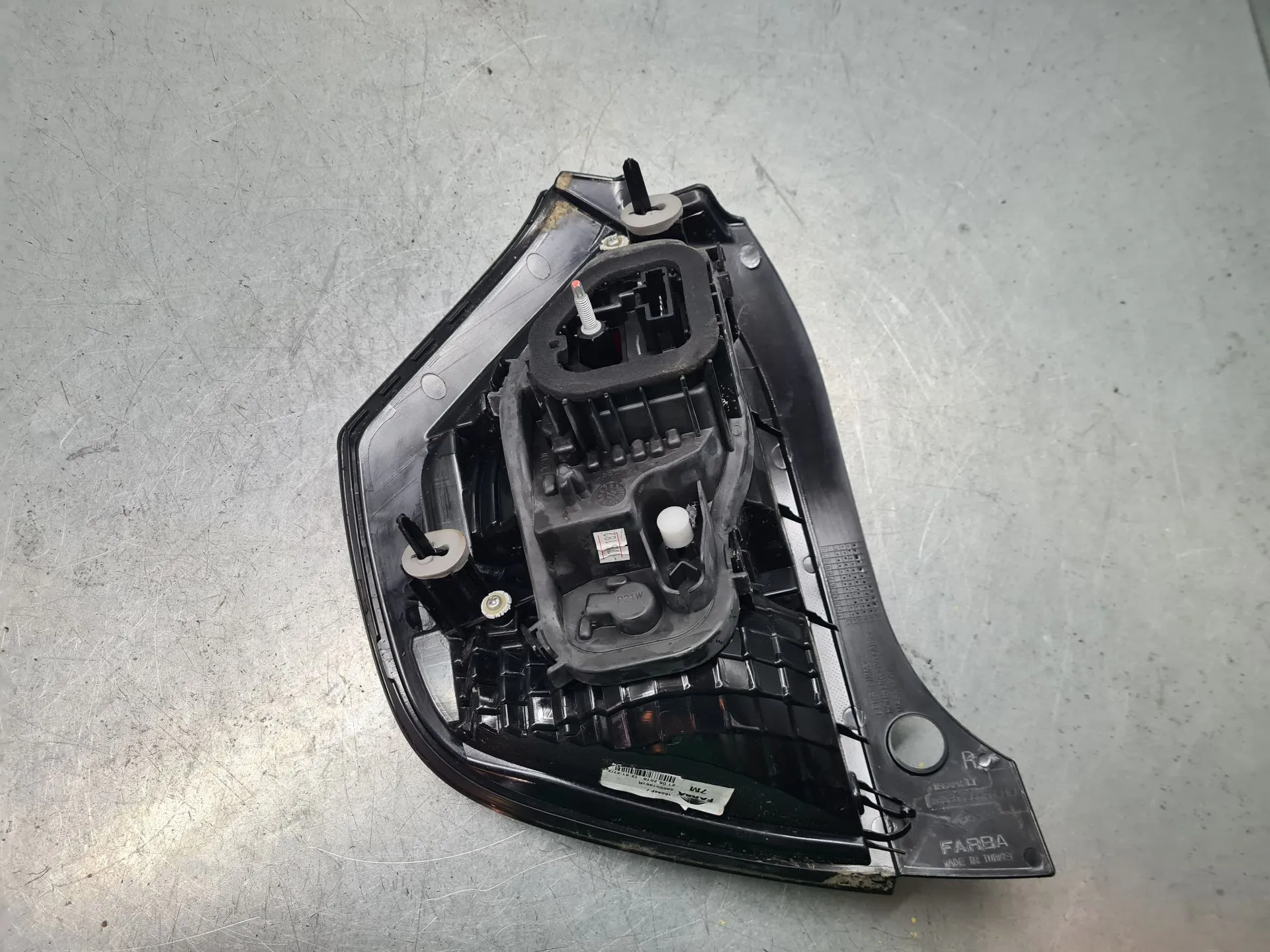 Piloto derecho RENAULT Twingo III (BCM_) Imagem-3