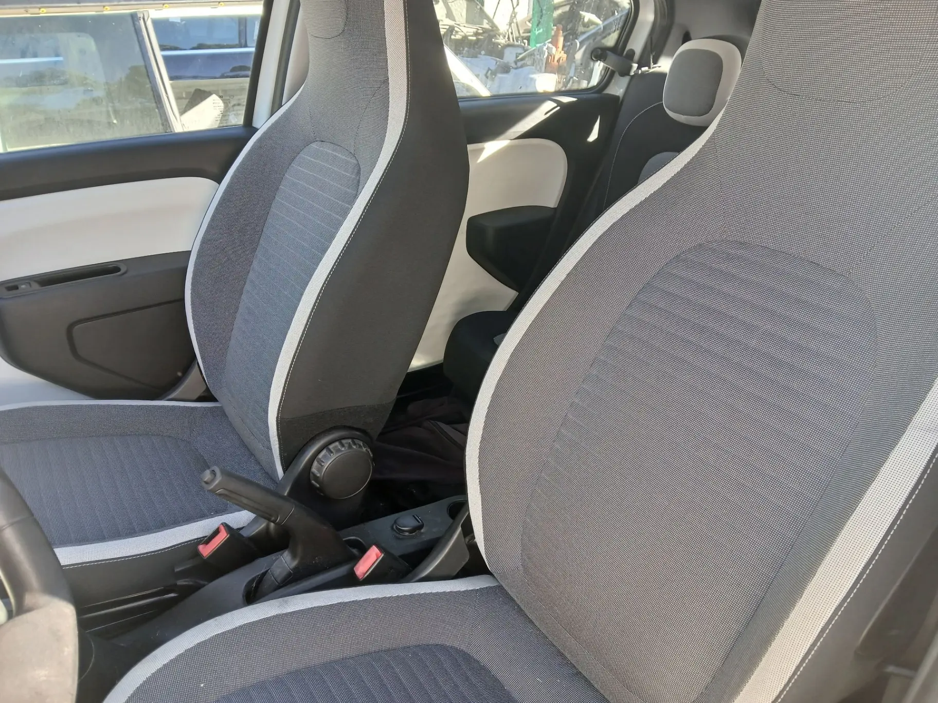 Conjunto de Bancos RENAULT Twingo III (BCM_) Imagem-1