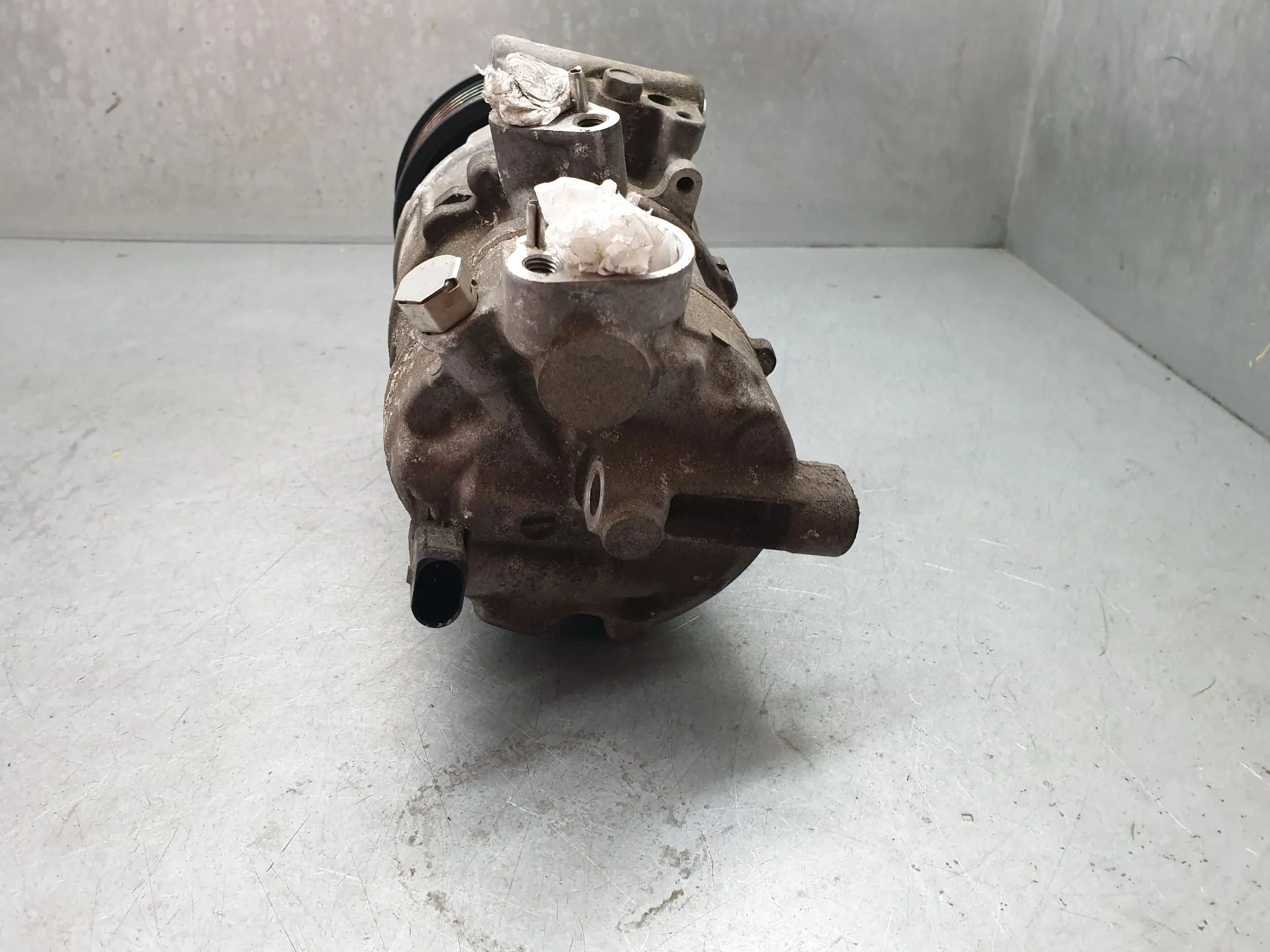 AC compressor VOLKSWAGEN Golf VII (5G1, BQ1, BE1, BE2) Imagem-3