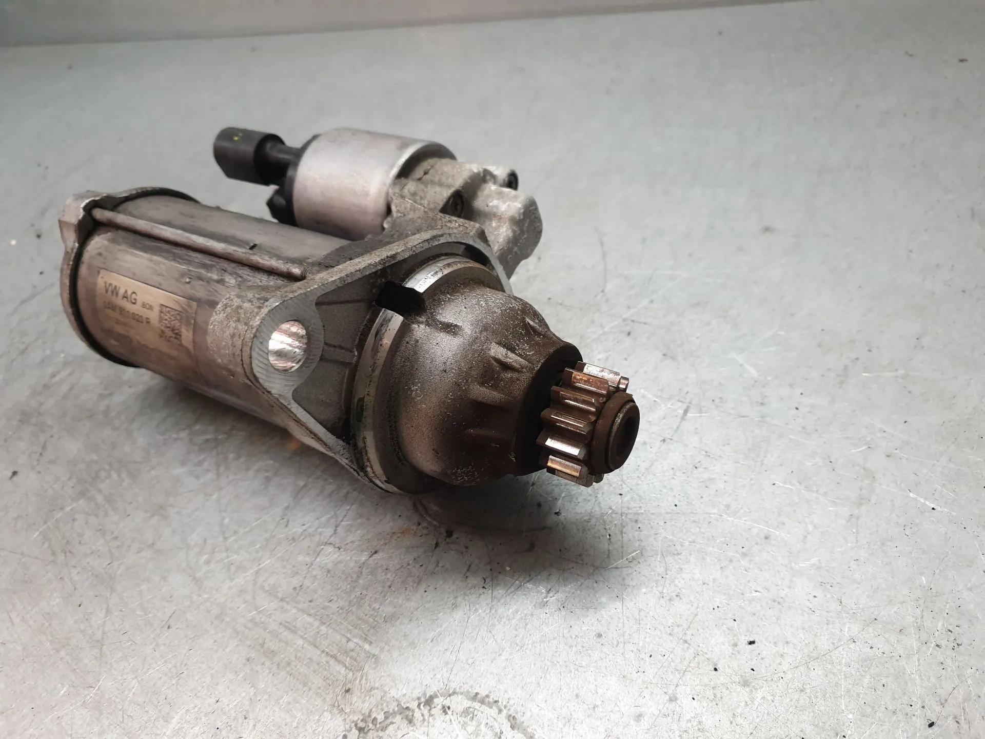 Motor de arranque VOLKSWAGEN Golf VII (5G1, BQ1, BE1, BE2) Imagem-1