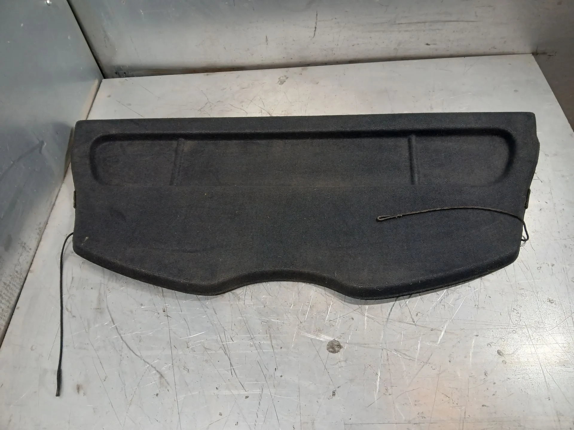 Chapeleira / tampo da mala NISSAN Leaf EV (ZE0)