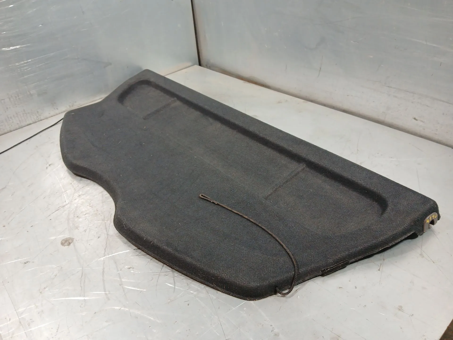 Chapeleira / tampo da mala NISSAN Leaf EV (ZE0) Imagem-1