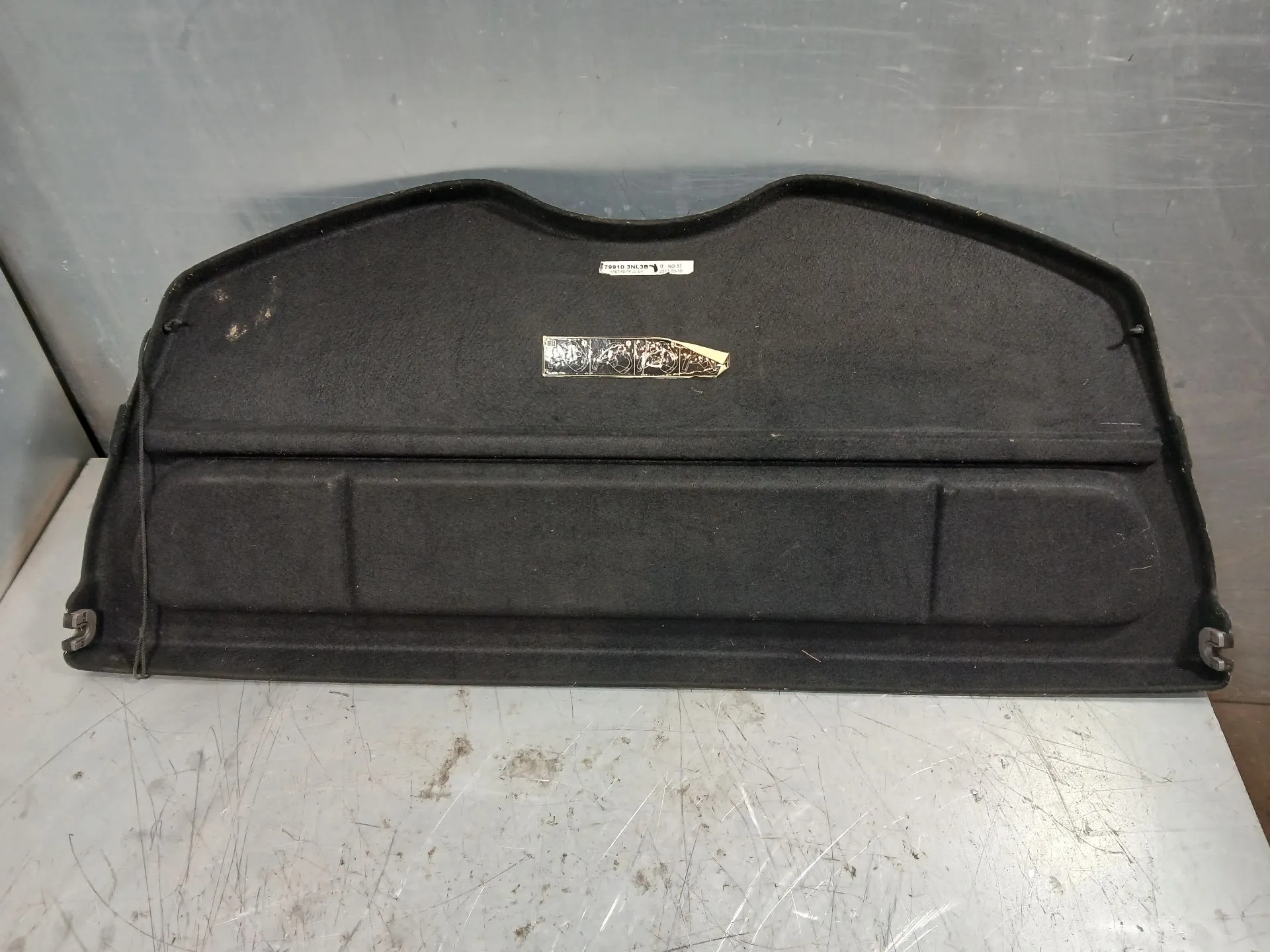 Chapeleira / tampo da mala NISSAN Leaf EV (ZE0) Imagem-3