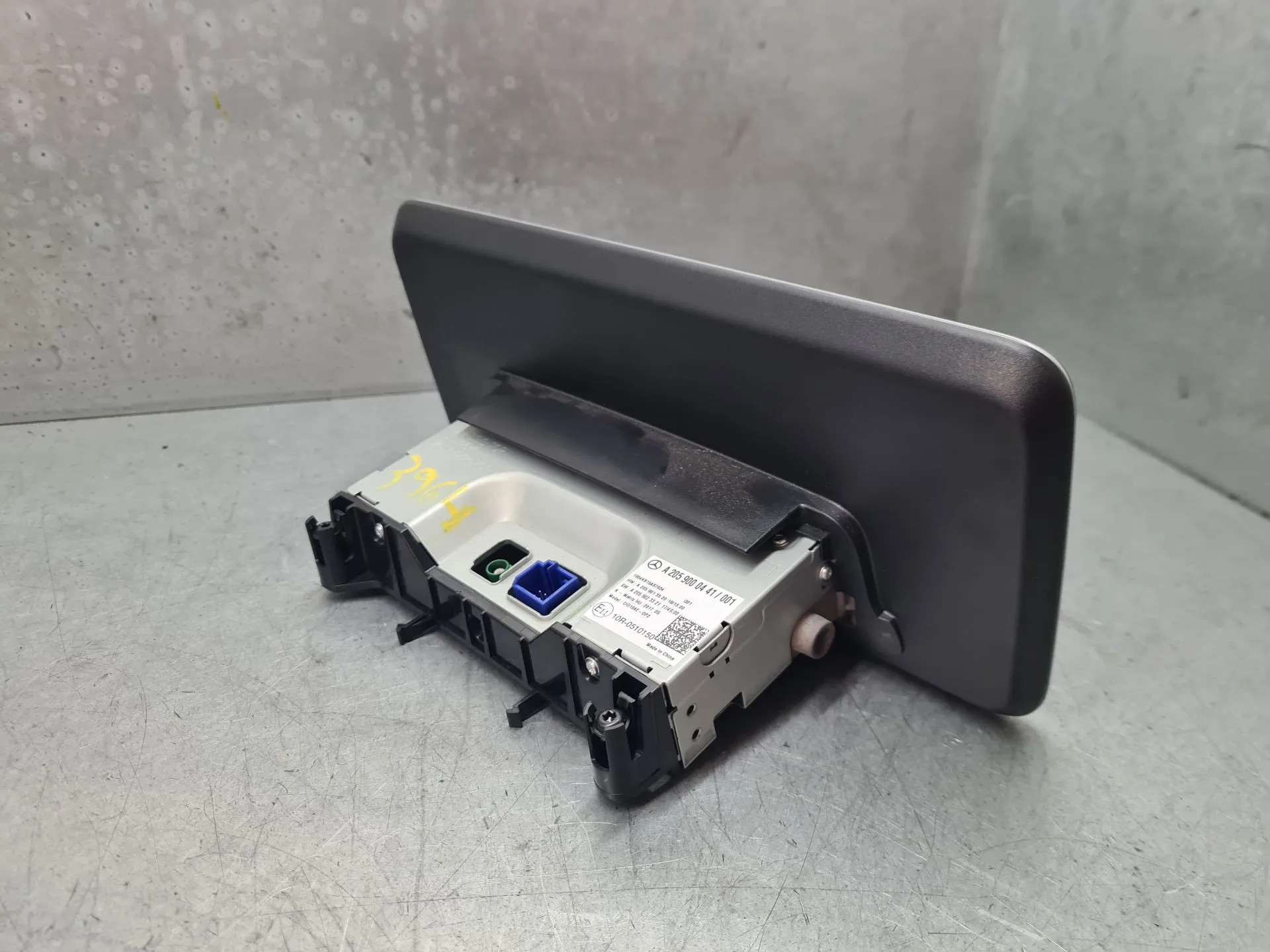 Kit Auto-rádio MERCEDES-BENZ Classe C (W205) Imagem-3