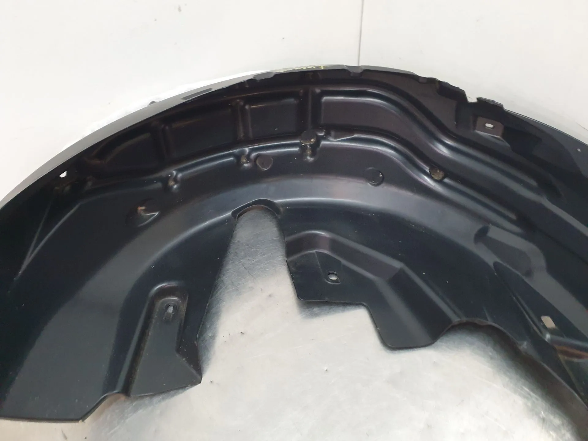 Resguardo da cava de roda frente direito OPEL Corsa F Imagem-6