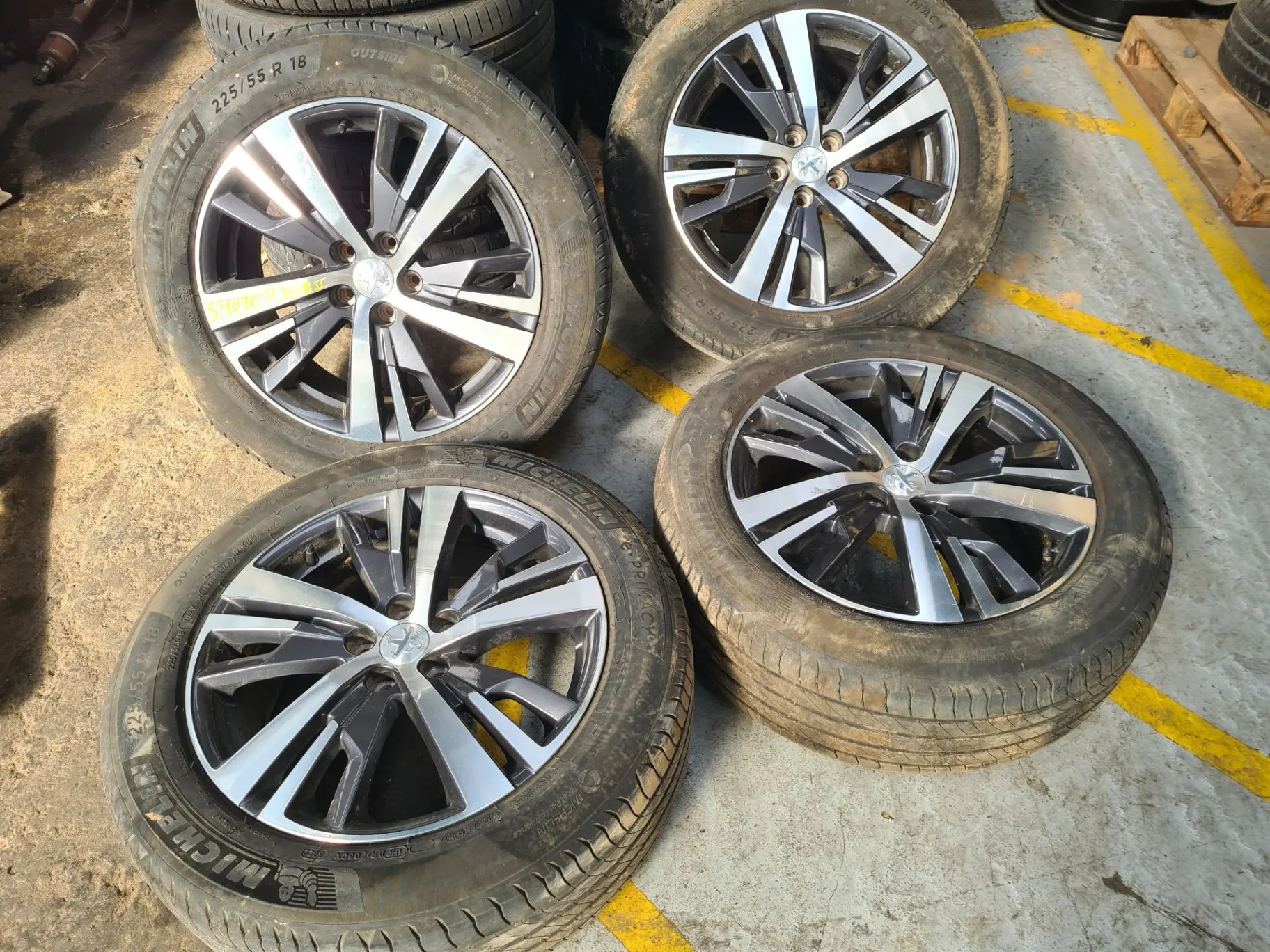 Conjunto de Jantes PEUGEOT 3008 II (M_) Imagem-1