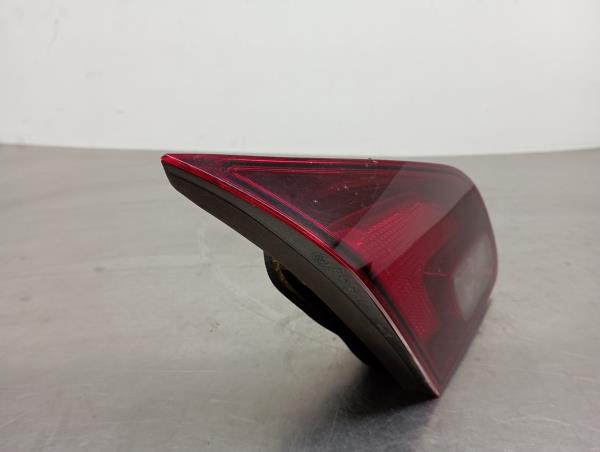 Left Tailgate light  OPEL Astra J Imagem-1