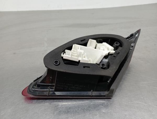 Left Tailgate light  OPEL Astra J Imagem-3