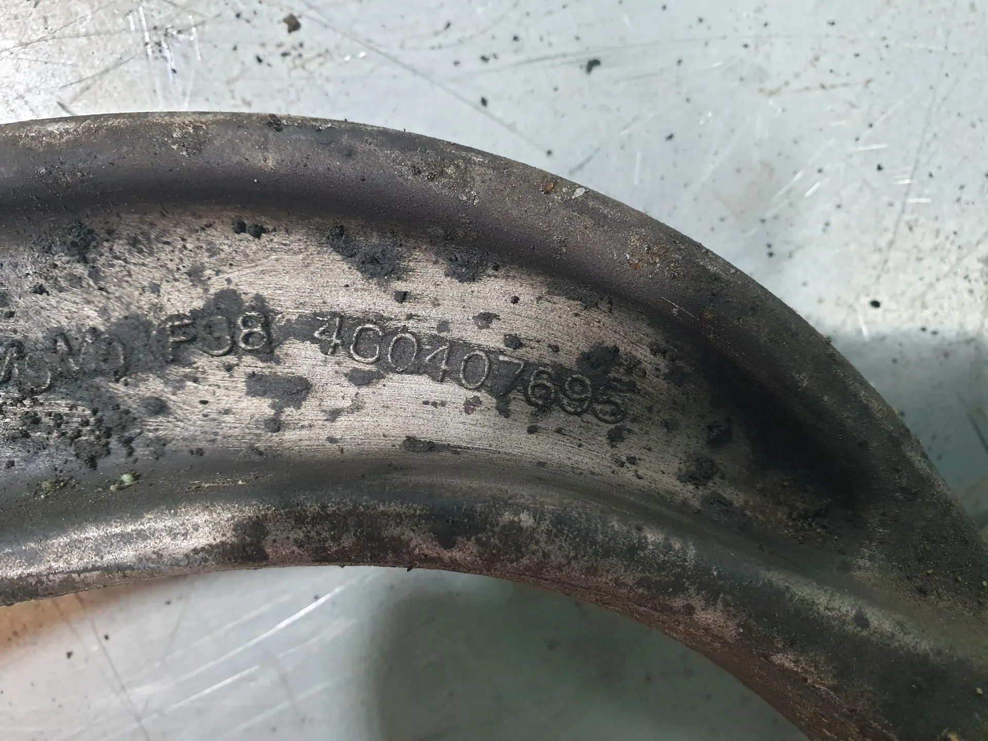 Brazo suspensión trasero izquierdo AUDI A6 Allroad (4GH, 4GJ, C7) Imagem-2