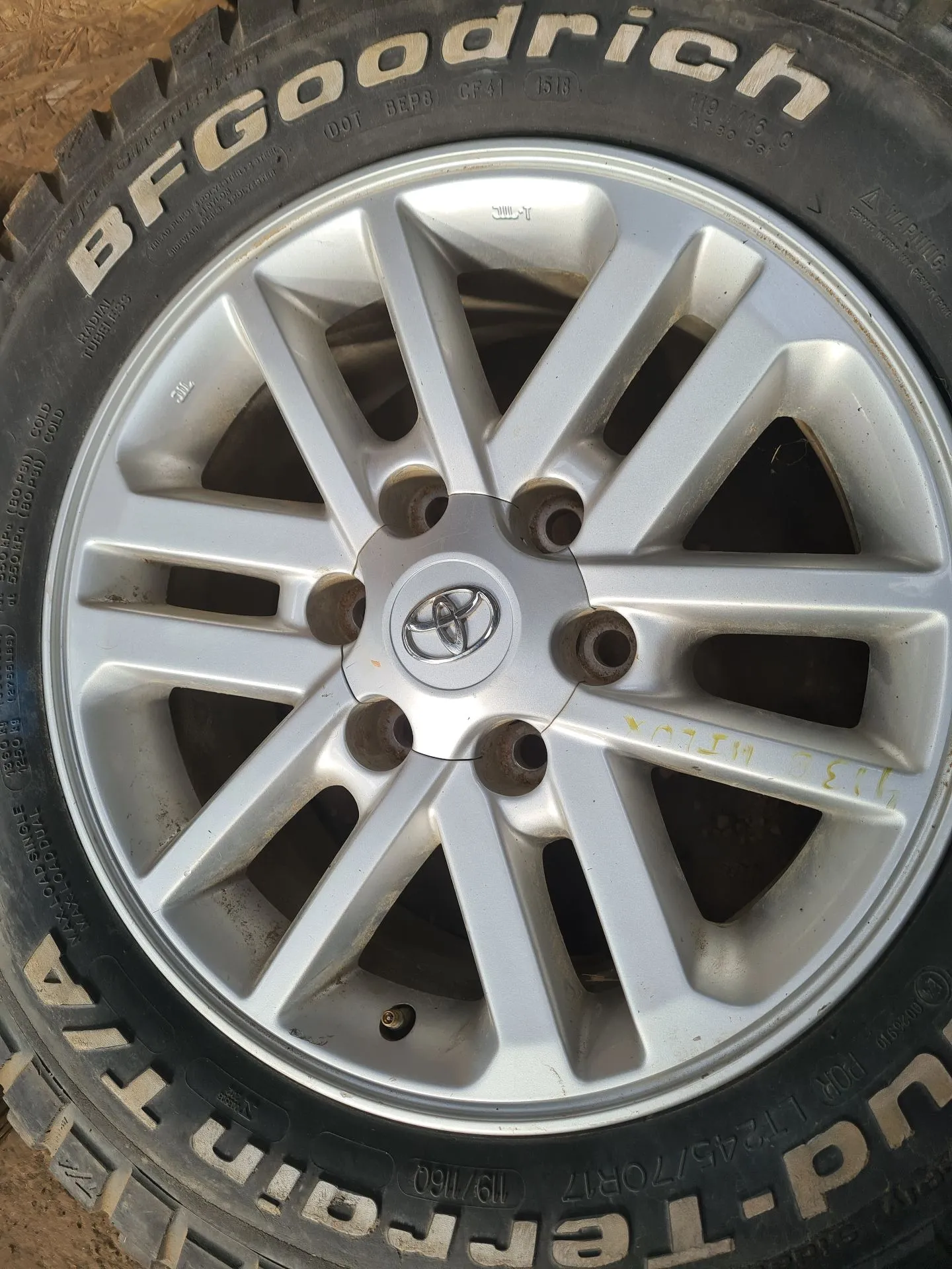 Conjunto de Jantes TOYOTA Hilux VII Pick Up (_N1_, _N2_, _N3_) Imagem-2