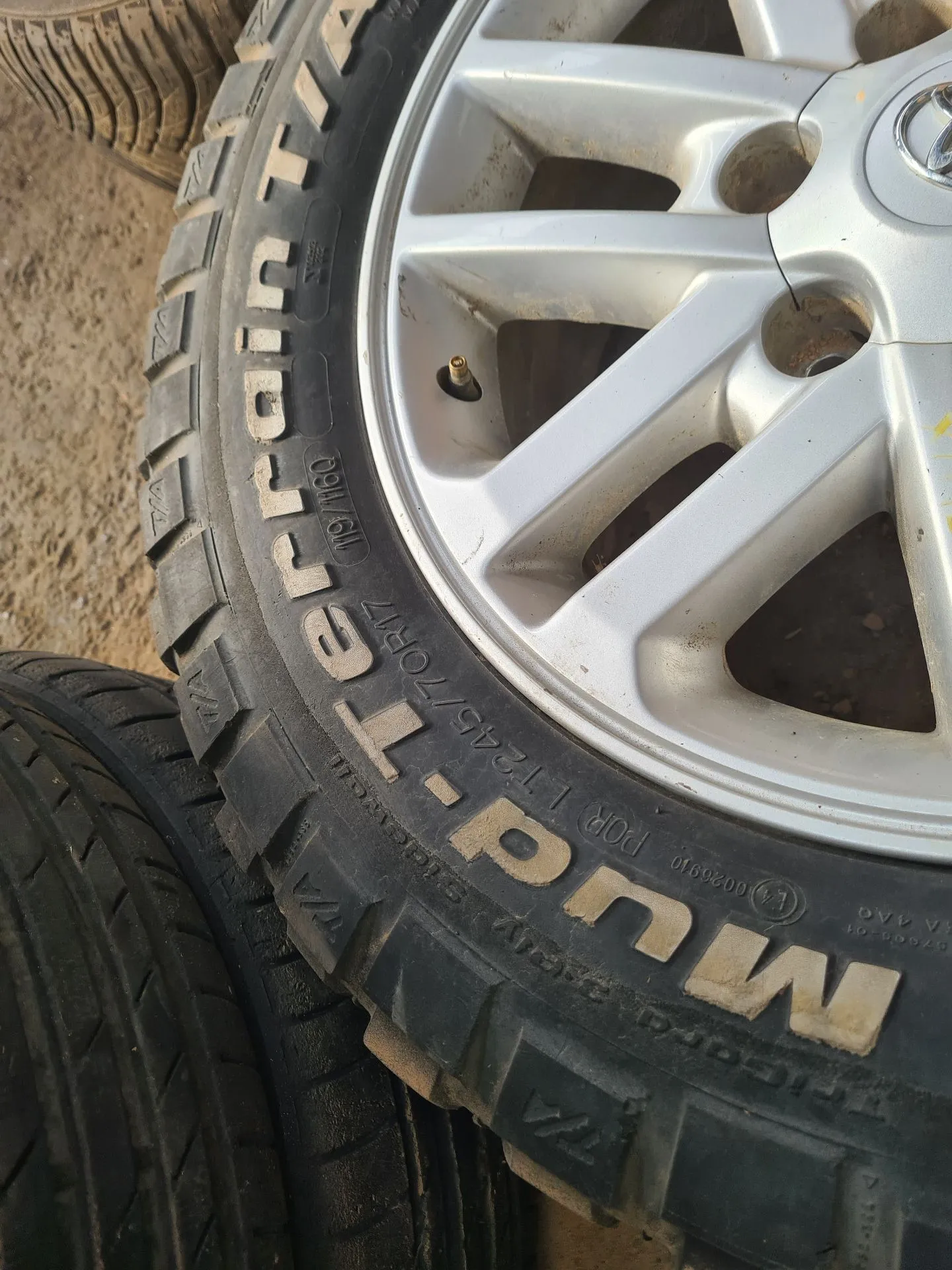 Wheel TOYOTA Hilux VII Pick Up (_N1_, _N2_, _N3_) Imagem-1