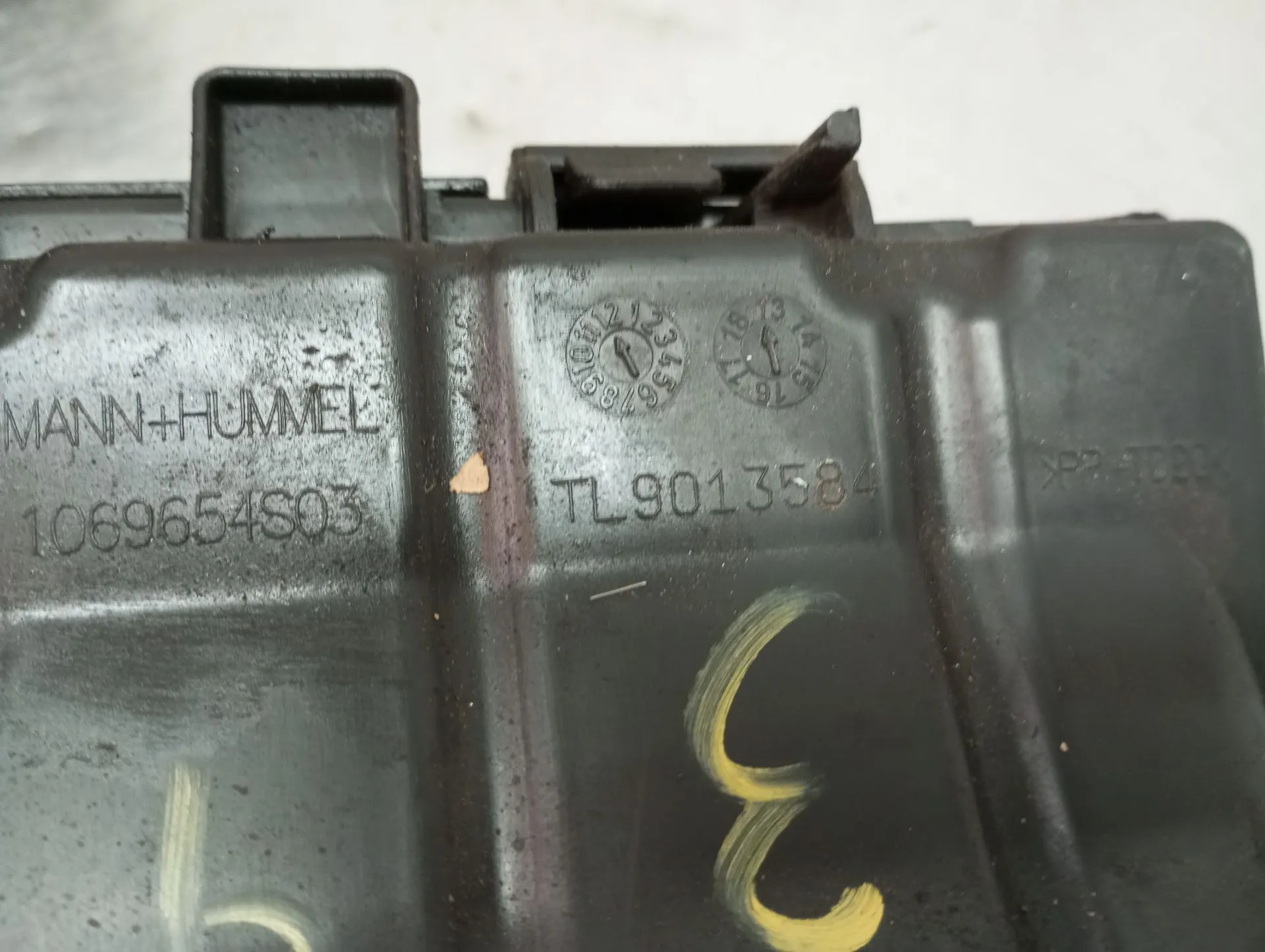 Air filter box VOLKSWAGEN Golf VII (5G1, BQ1, BE1, BE2) Imagem-6