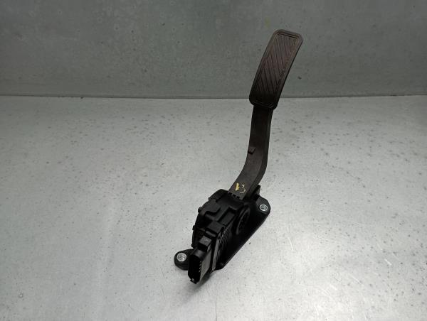 Accelerator Pedal FORD Fiesta VI (CB1, CCN) Imagem-1