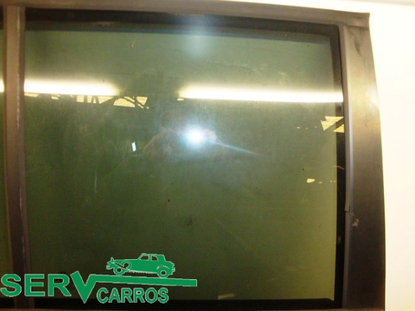 Vitre porte arrière Droite HYUNDAI Terracan (HP)