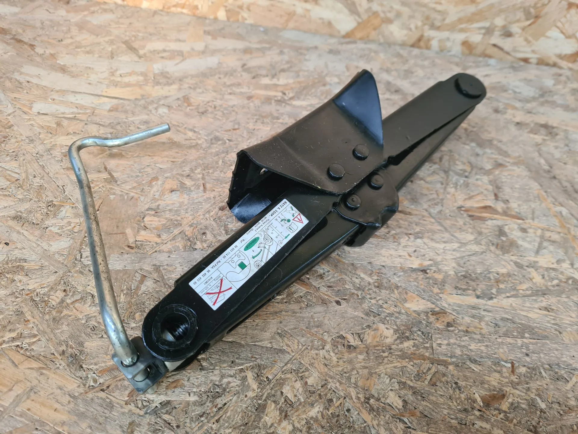 Macaco CITROËN C3 Aircross II (2R_, 2C_) Imagem-1