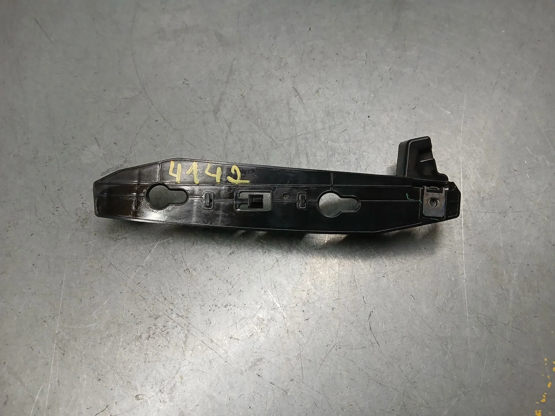 Guia de pára-choques trás direita OPEL Corsa F