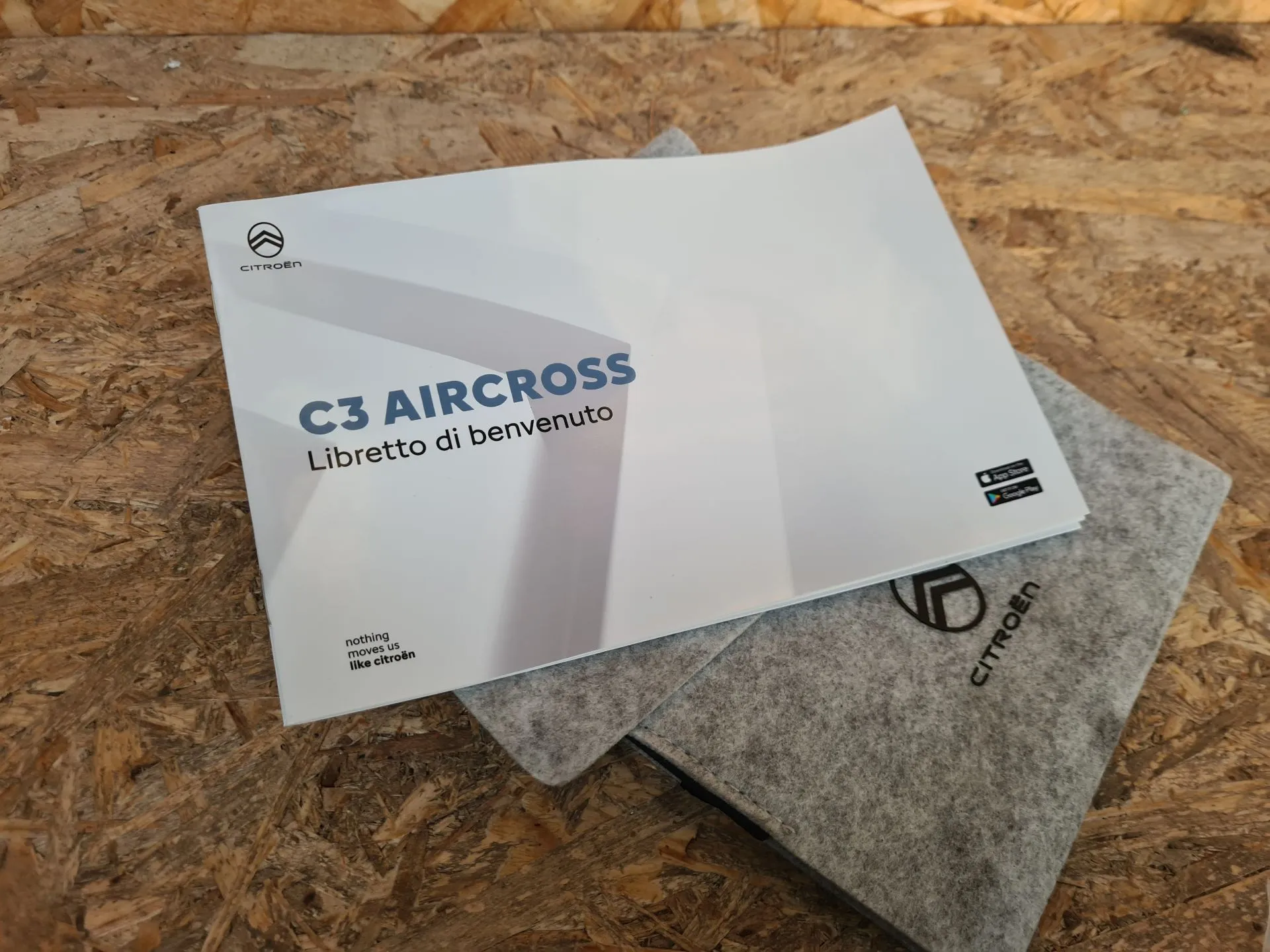 Borsa con manuale dell’utente del veicolo CITROËN C3 Aircross II (2R_, 2C_) Imagem-1
