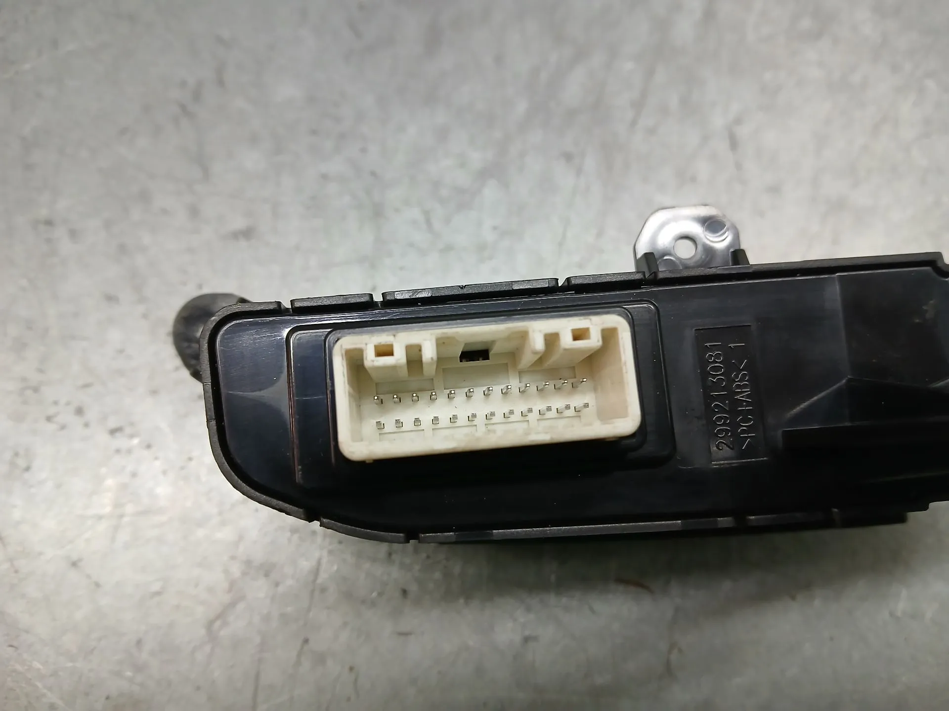 Botão / interruptor travão de parque HYUNDAI Ioniq (AE) Imagem-5