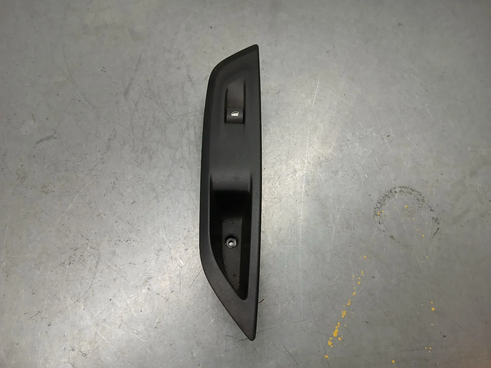 Mando / interruptor elevalunas delantero derecho PEUGEOT 208 II Imagem-1