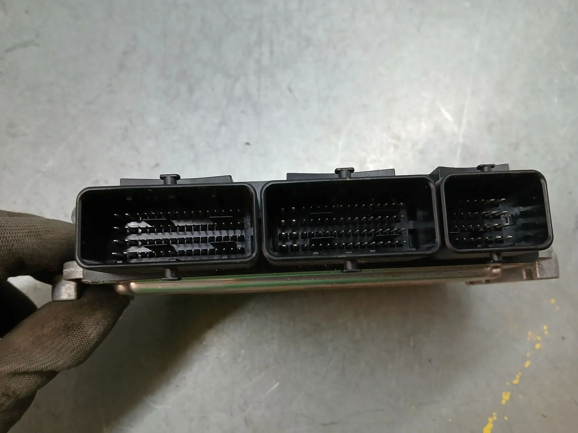 Centralina motor / ECU RENAULT Twingo III (BCM_) Imagem-1