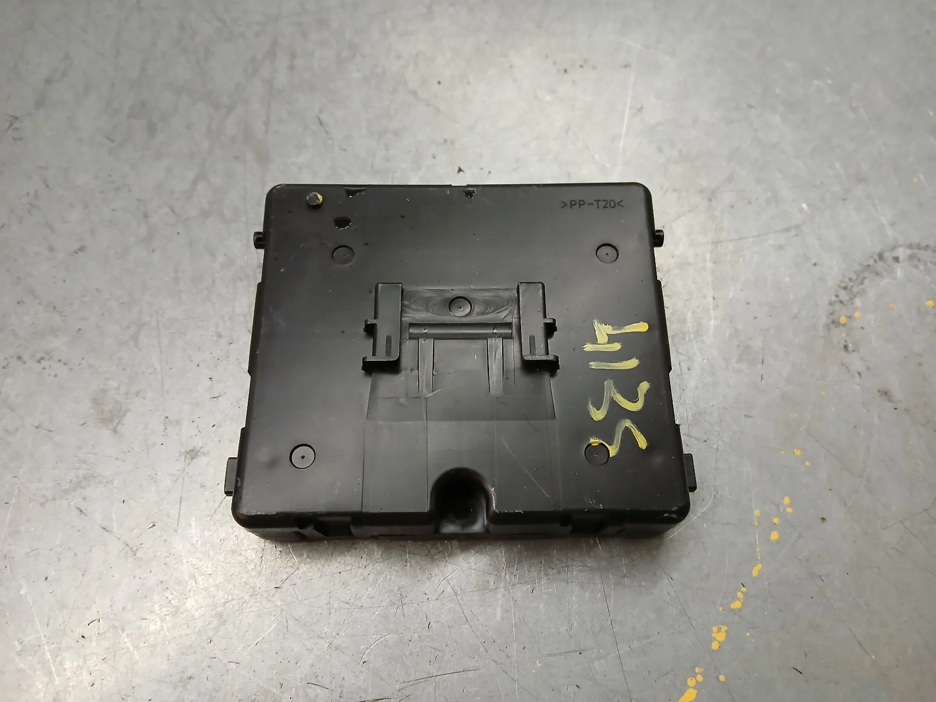 Módulo de confort RENAULT Captur (J5_)