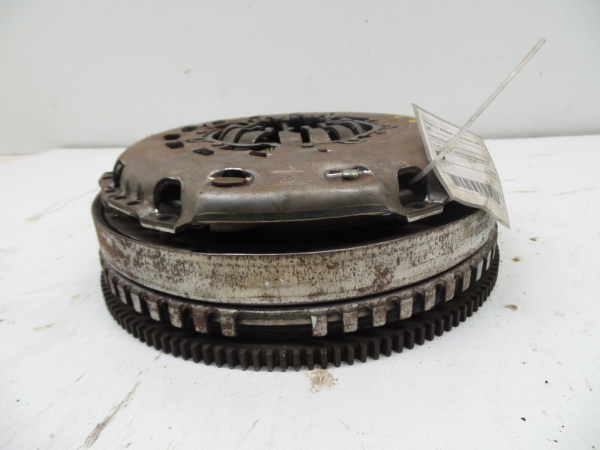 Volant moteur RENAULT Megane III (BZ0_) Imagem-1